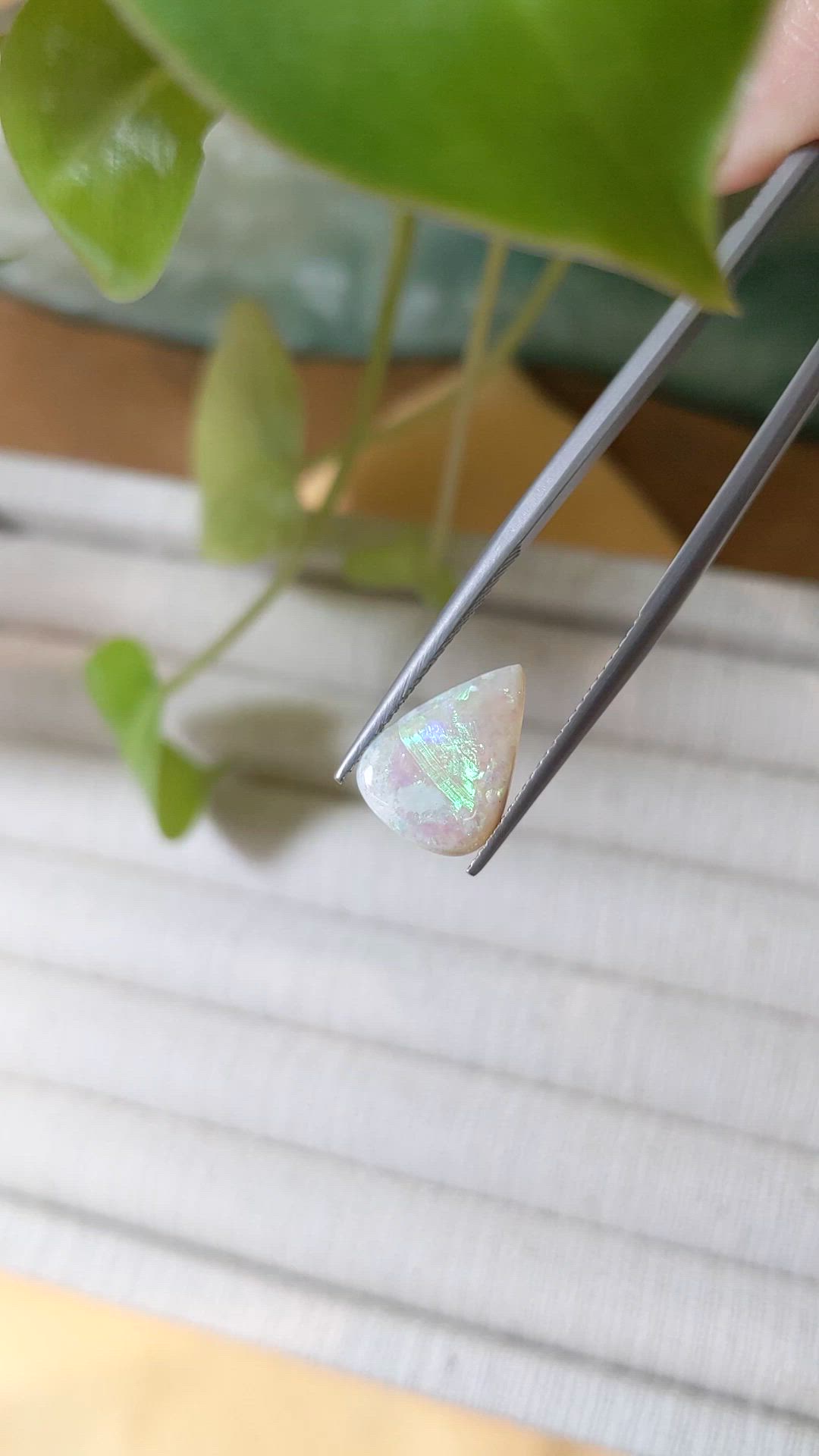 2.53 Ct. Cabochon Crystal/Jelly Opal from Australia Size Video