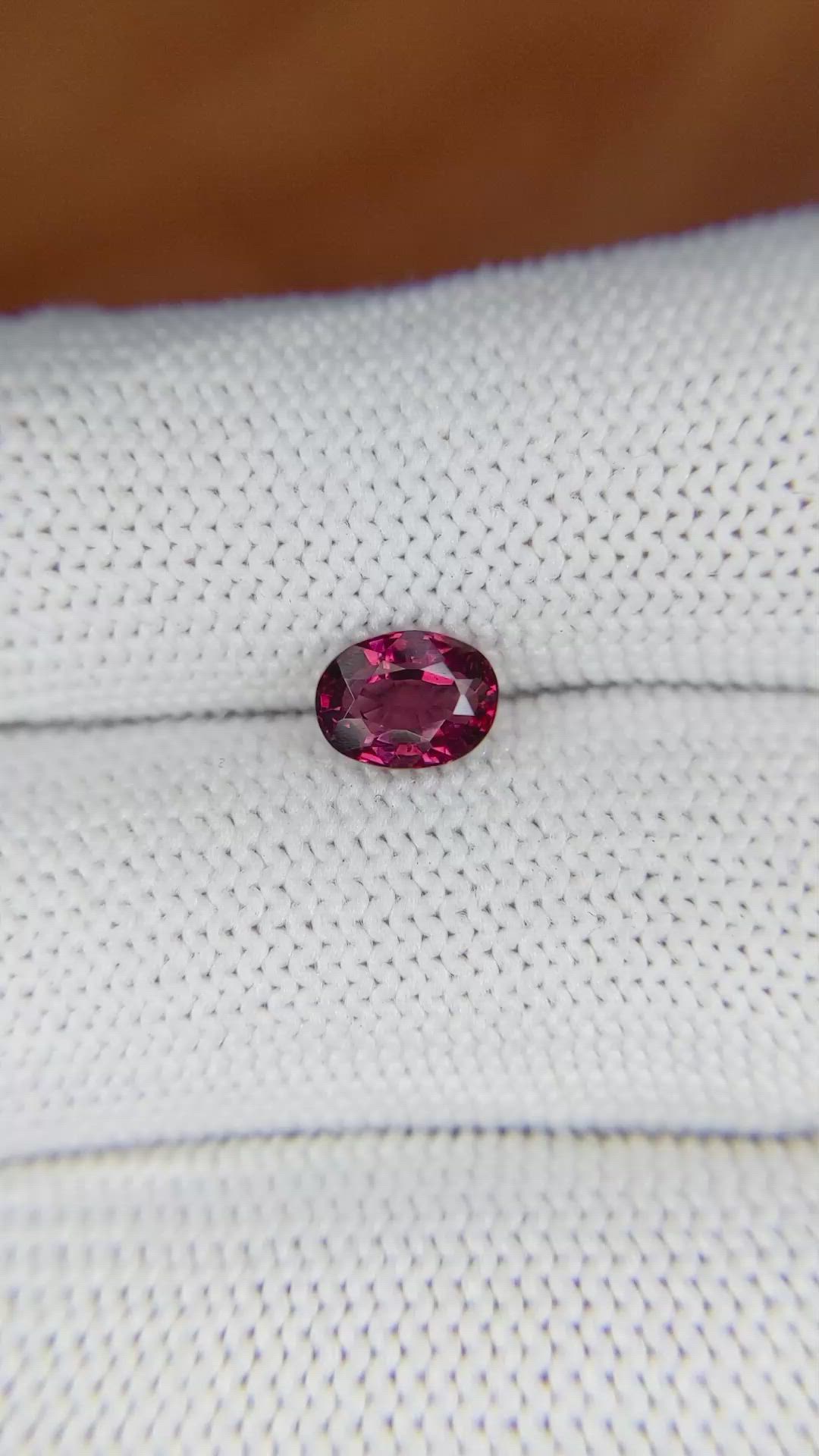 1.03 Ct. Rhodolite Garnet from Ceylon (Sri Lanka) Size Video
