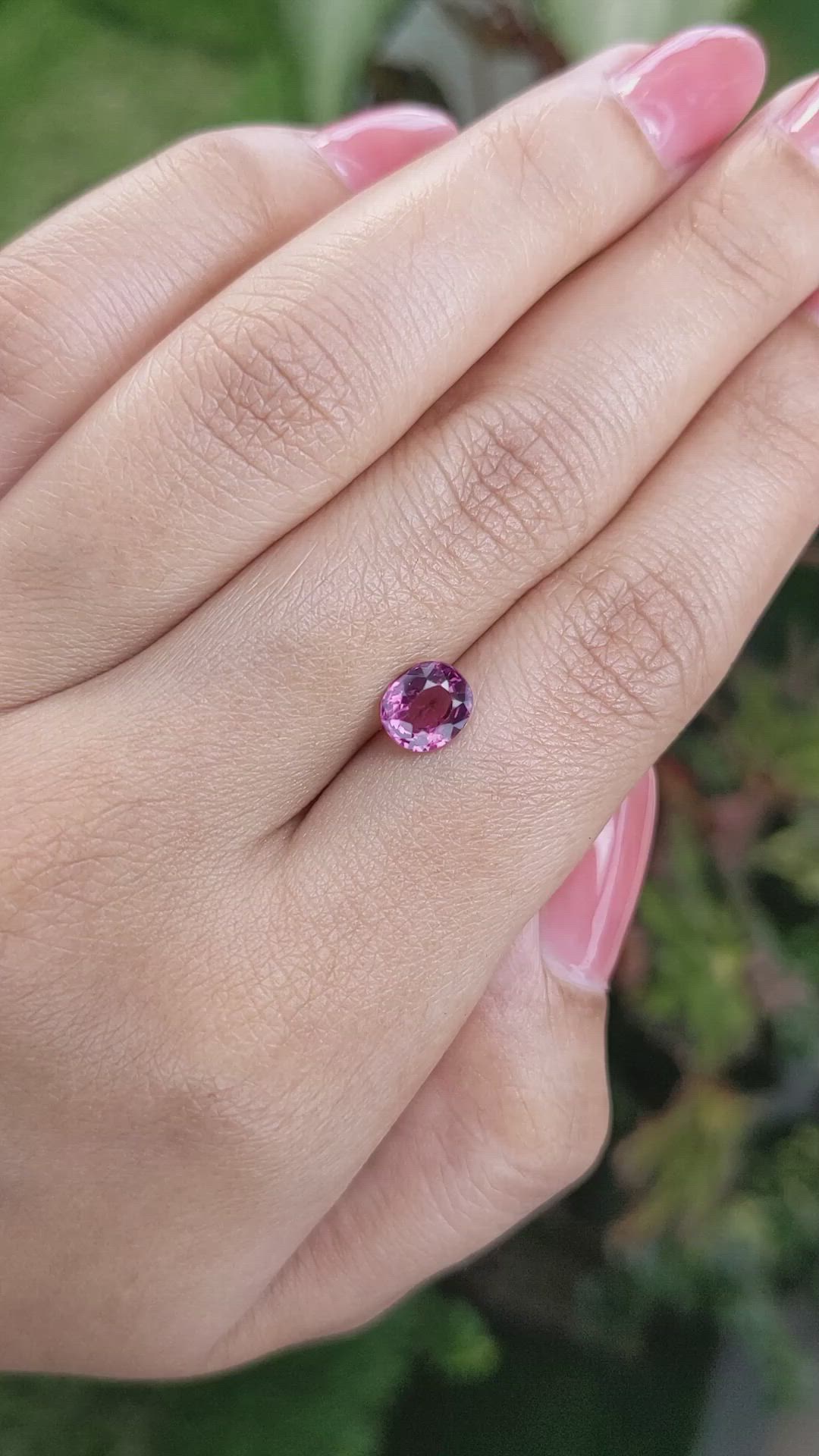 1.30 Ct. Rhodolite Garnet from Ceylon (Sri Lanka) Size Video