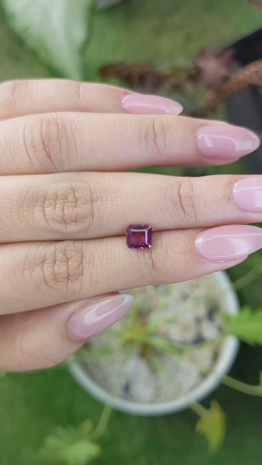 1.05 Ct. Rhodolite Garnet from Ceylon (Sri Lanka) Size Video