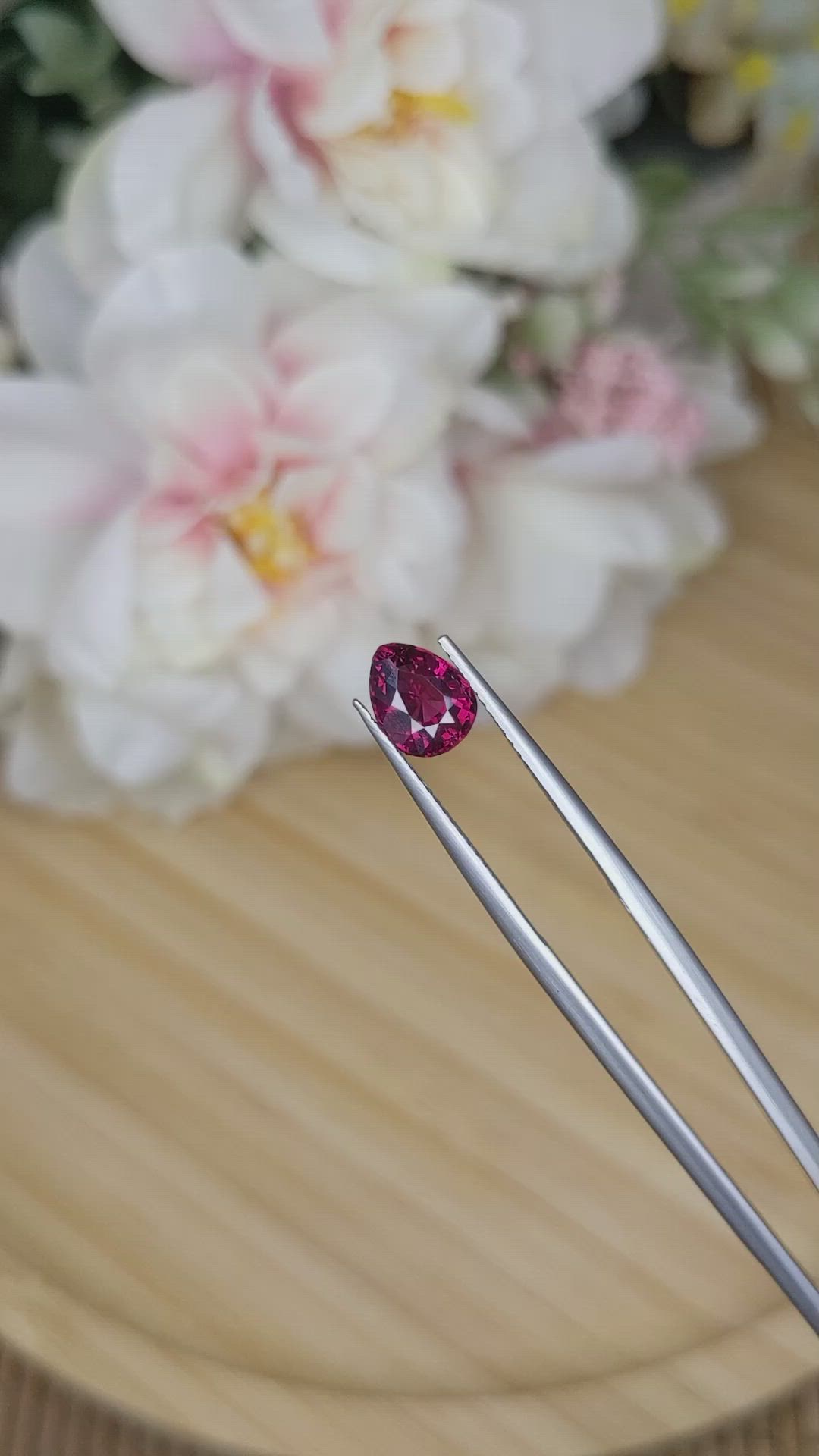 1.73 Ct. Rhodolite Garnet from Ceylon (Sri Lanka) Size Video