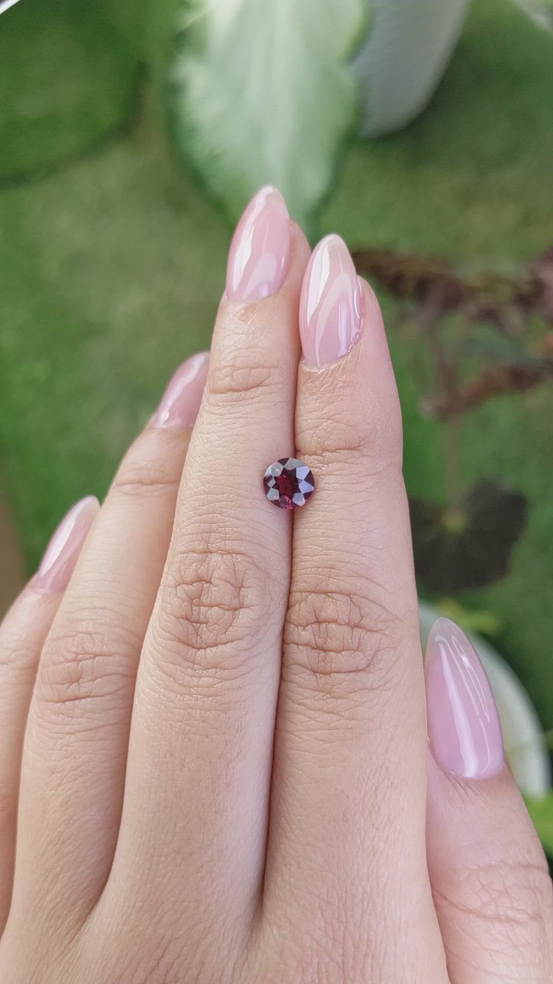 1.09 Ct. Garnet from Ceylon (Sri Lanka) Size Video