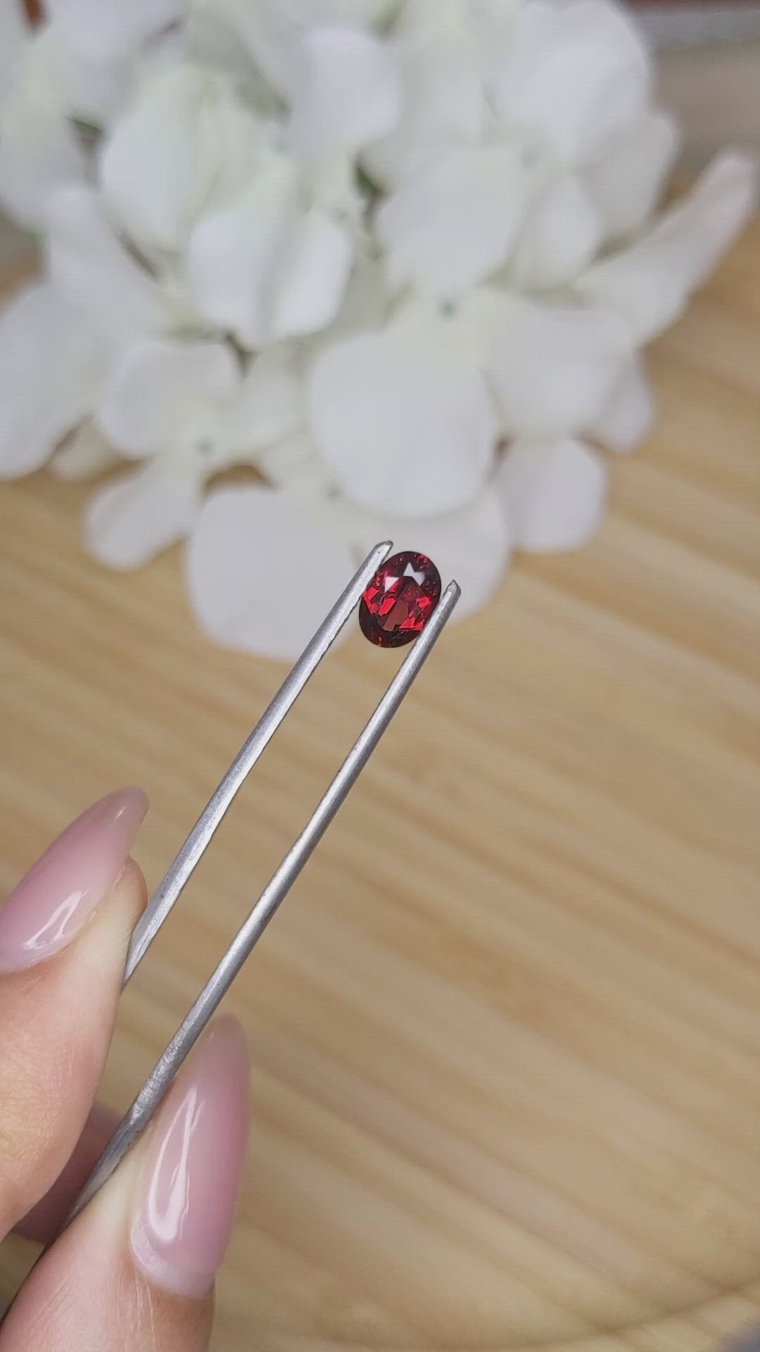 1.03 Ct. Garnet from Ceylon (Sri Lanka) Size Video