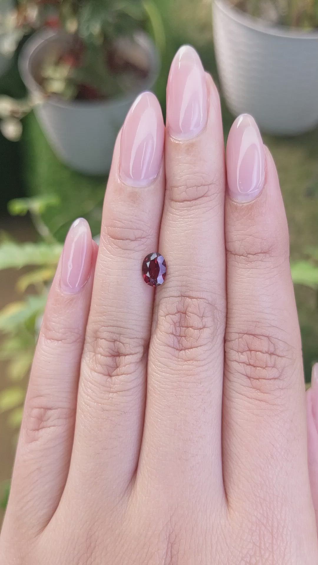 1.03 Ct. Garnet from Ceylon (Sri Lanka) Size Video