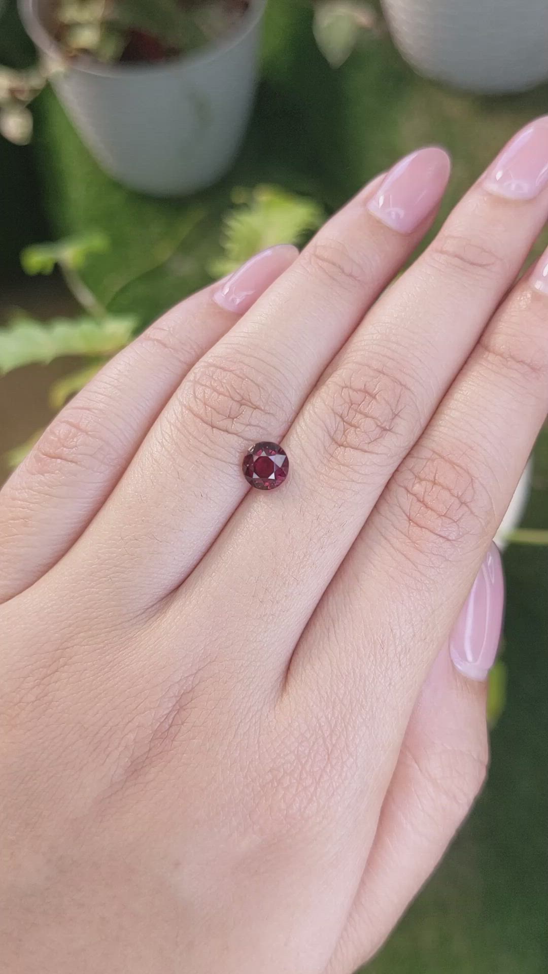 1.17 Ct. Rhodolite Garnet from Ceylon (Sri Lanka) Size Video