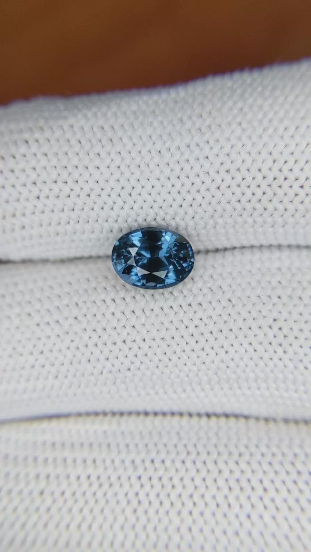 1.64 Ct. Spinel from Ceylon (Sri Lanka) Size Video