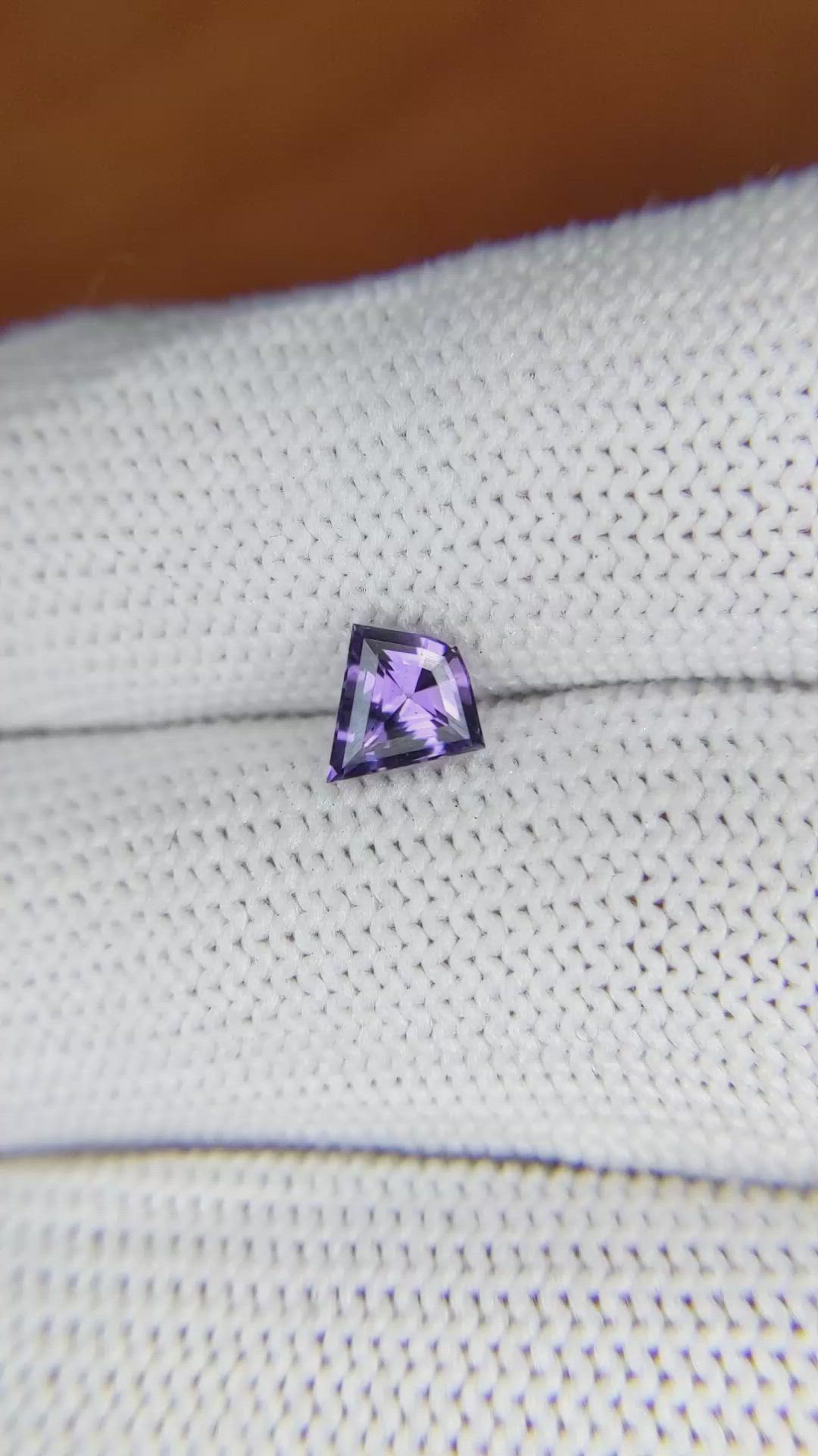 0.76 Ct. Spinel from Ceylon (Sri Lanka) Size Video