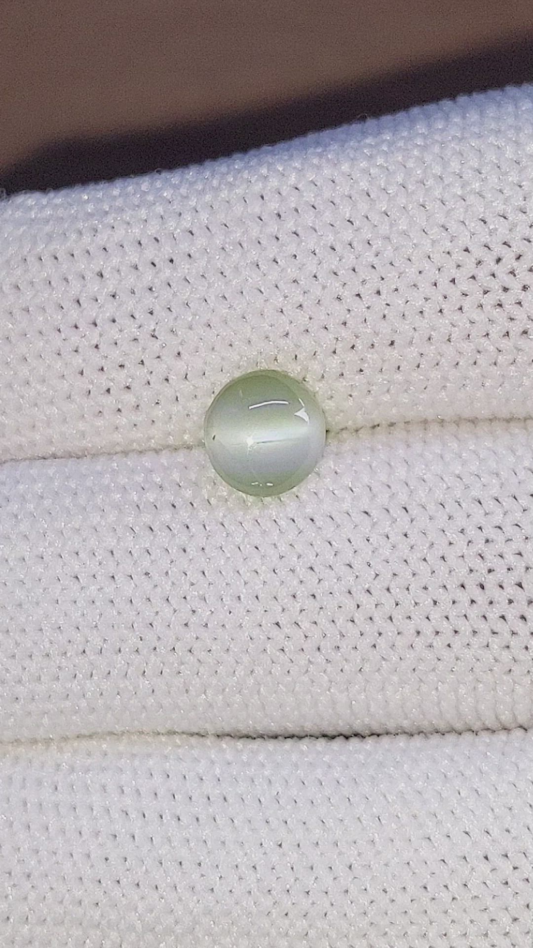 1.73 Ct. Cabochon Chrysoberyl from Ceylon (Sri Lanka) Size Video