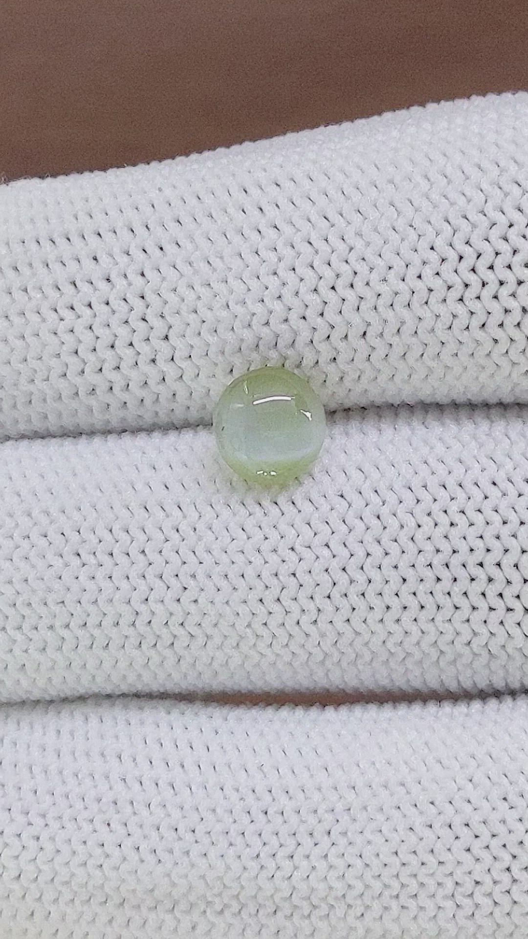 1.73 Ct. Cabochon Chrysoberyl from Ceylon (Sri Lanka) Size Video