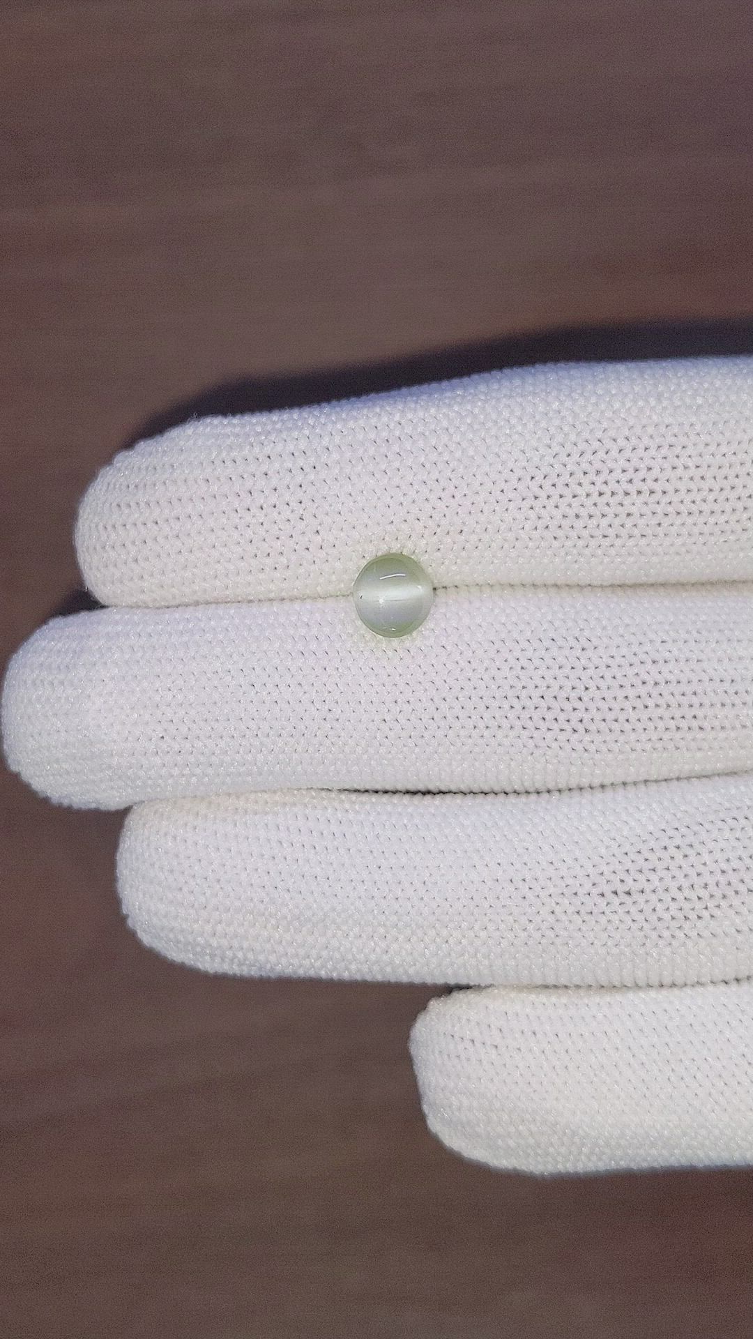 1.73 Ct. Cabochon Chrysoberyl from Ceylon (Sri Lanka) Size Video