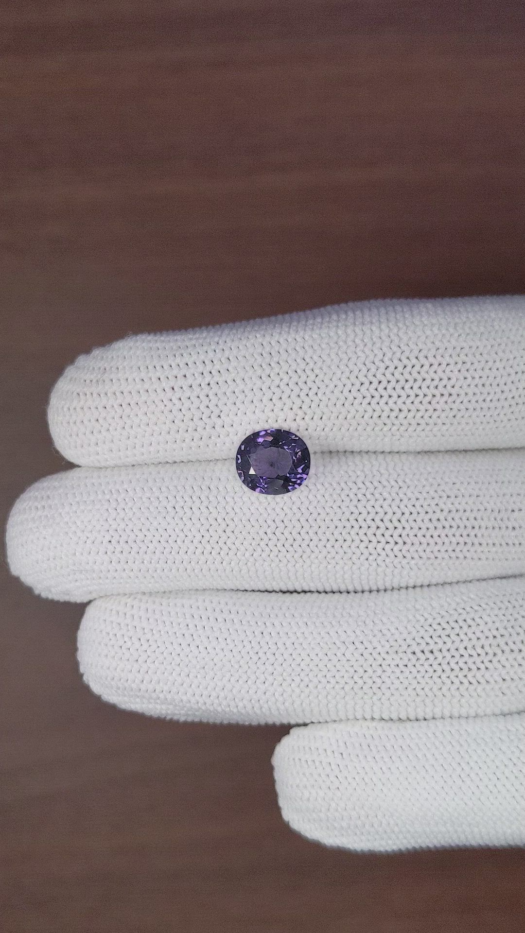 2.76 Ct. Spinel from Ceylon (Sri Lanka) Size Video
