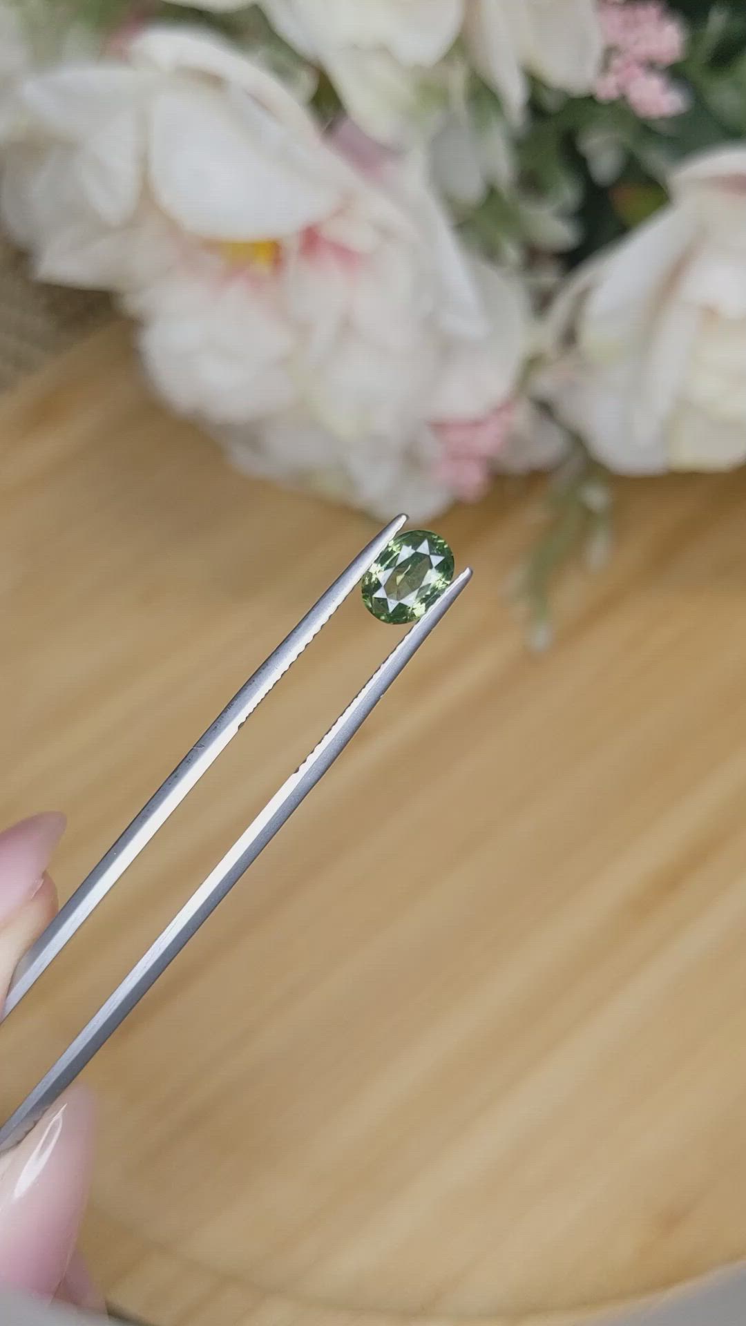 1.43 Ct. Zircon from Ceylon (Sri Lanka) Size Video