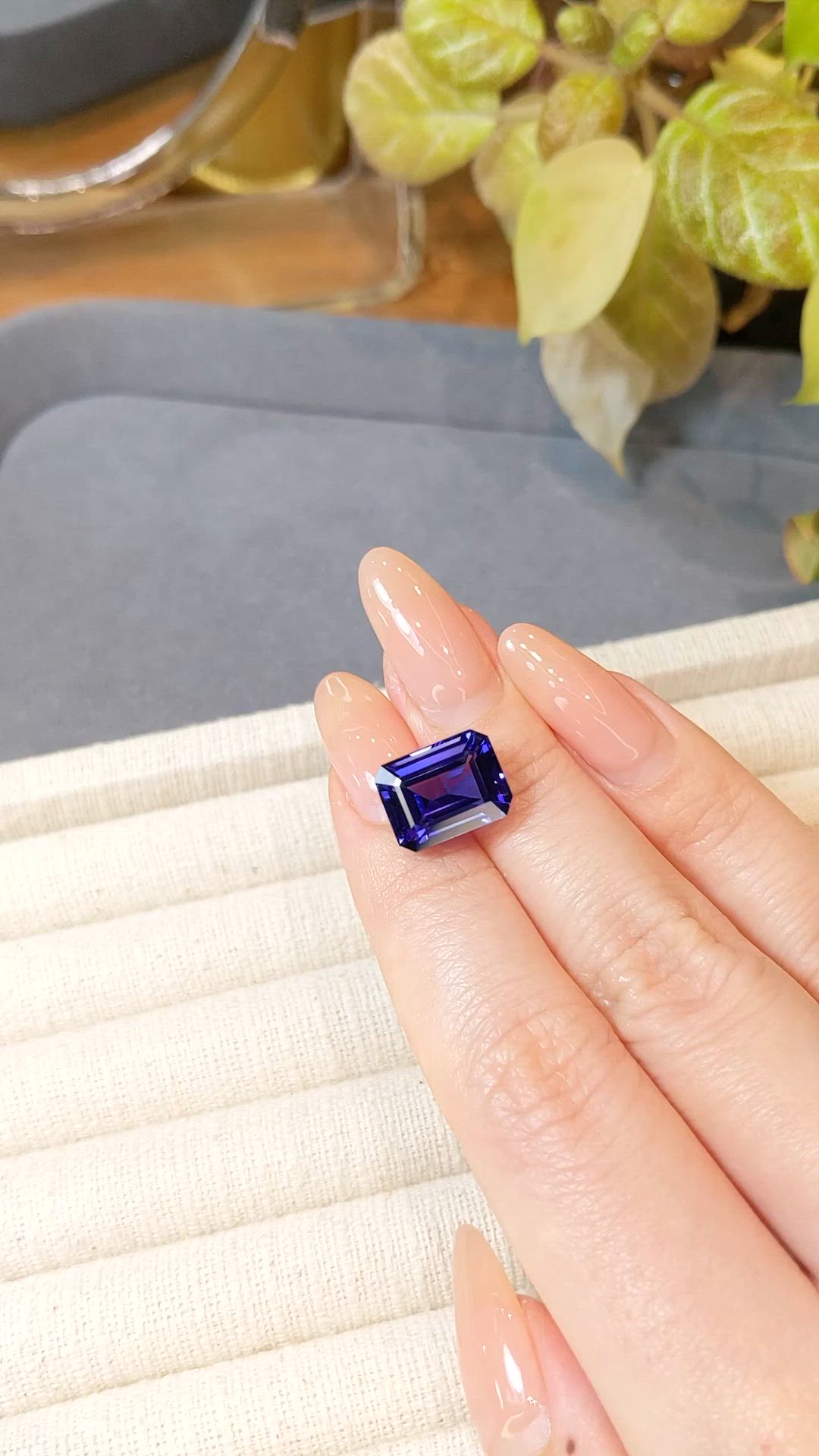 8.26 Ct. Violetish Blue Tanzanite from Tanzania Size Video