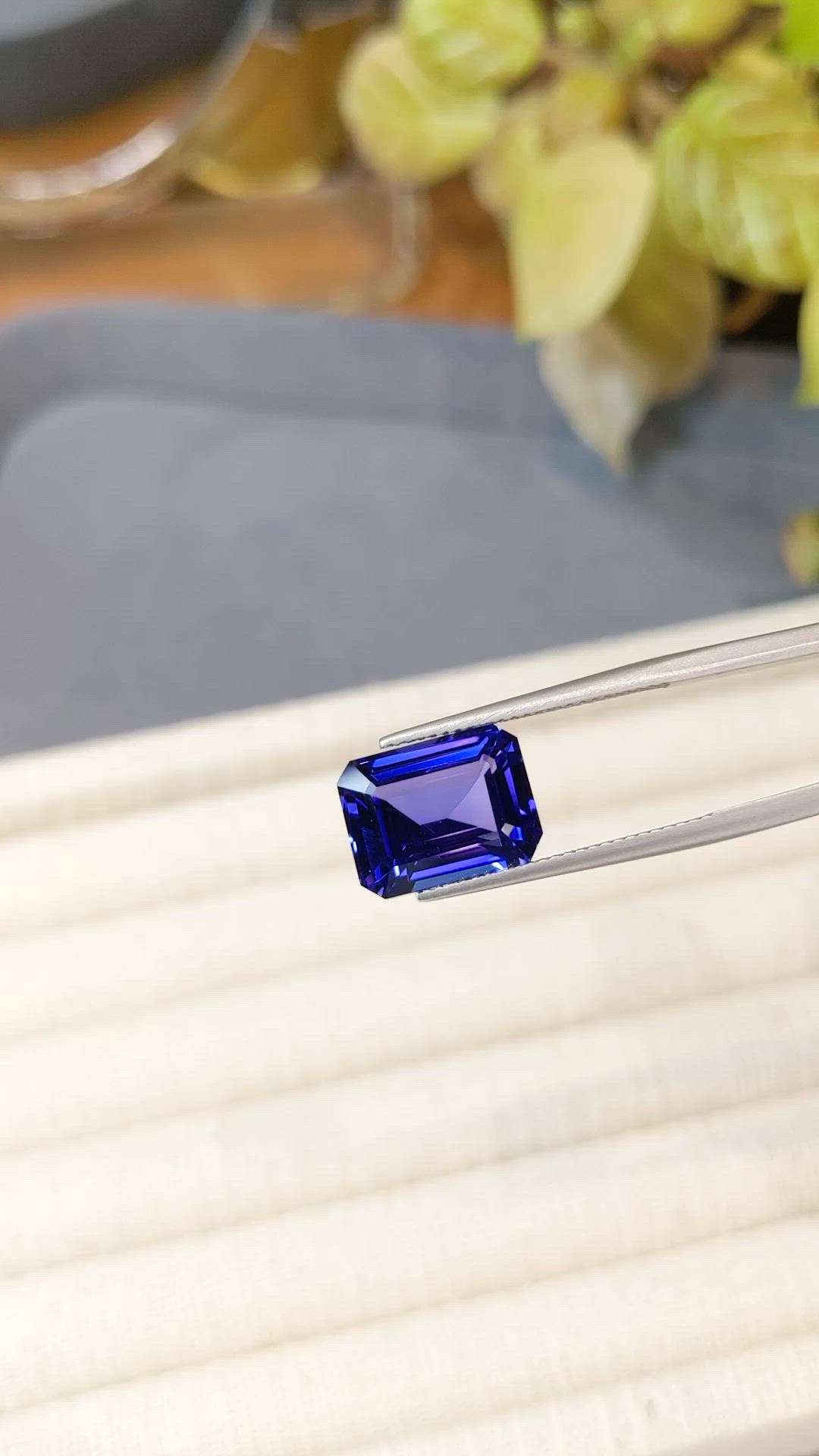 8.26 Ct. Violetish Blue Tanzanite from Tanzania Size Video