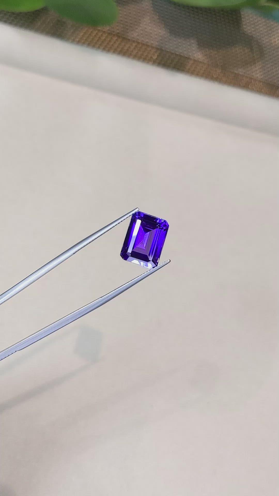 8.73 Ct. Violetish Blue Tanzanite from Tanzania Size Video