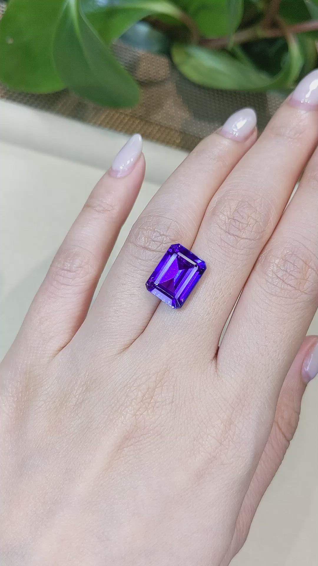 8.73 Ct. Violetish Blue Tanzanite from Tanzania Size Video