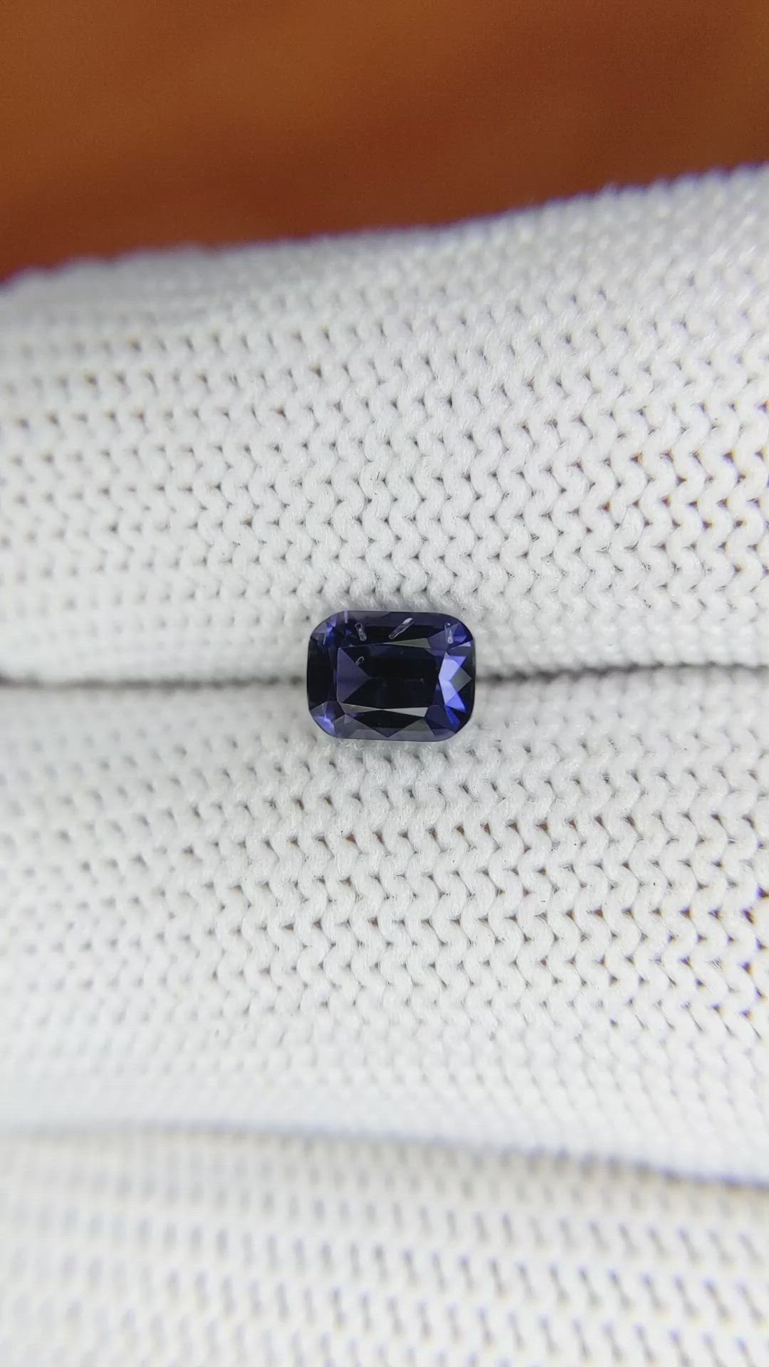 0.96 Ct. Spinel from Ceylon (Sri Lanka) Size Video
