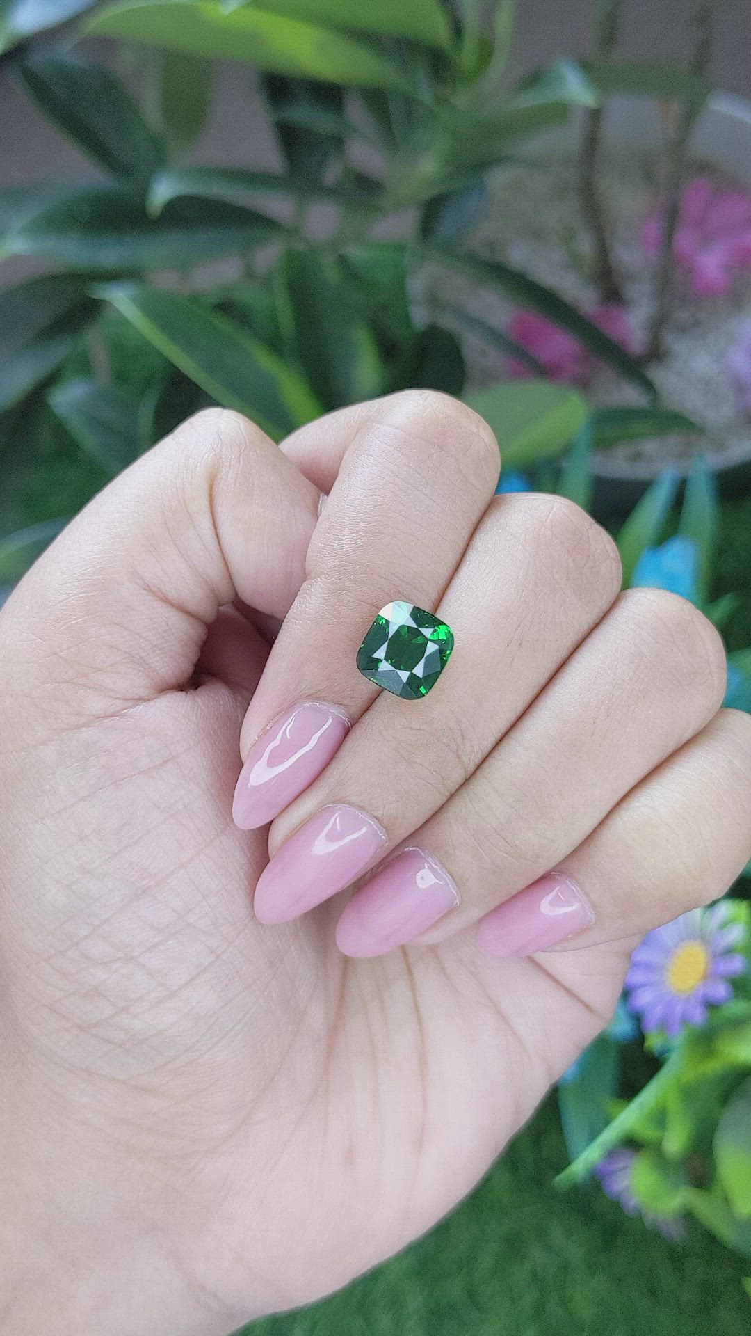 4.20 Ct. Tsavorite Garnet from Tanzania Size Video