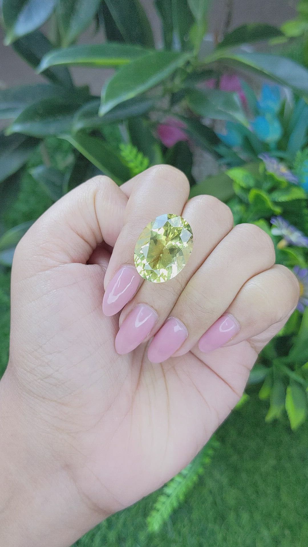 17.95 Ct. Lemon Quartz Size Video