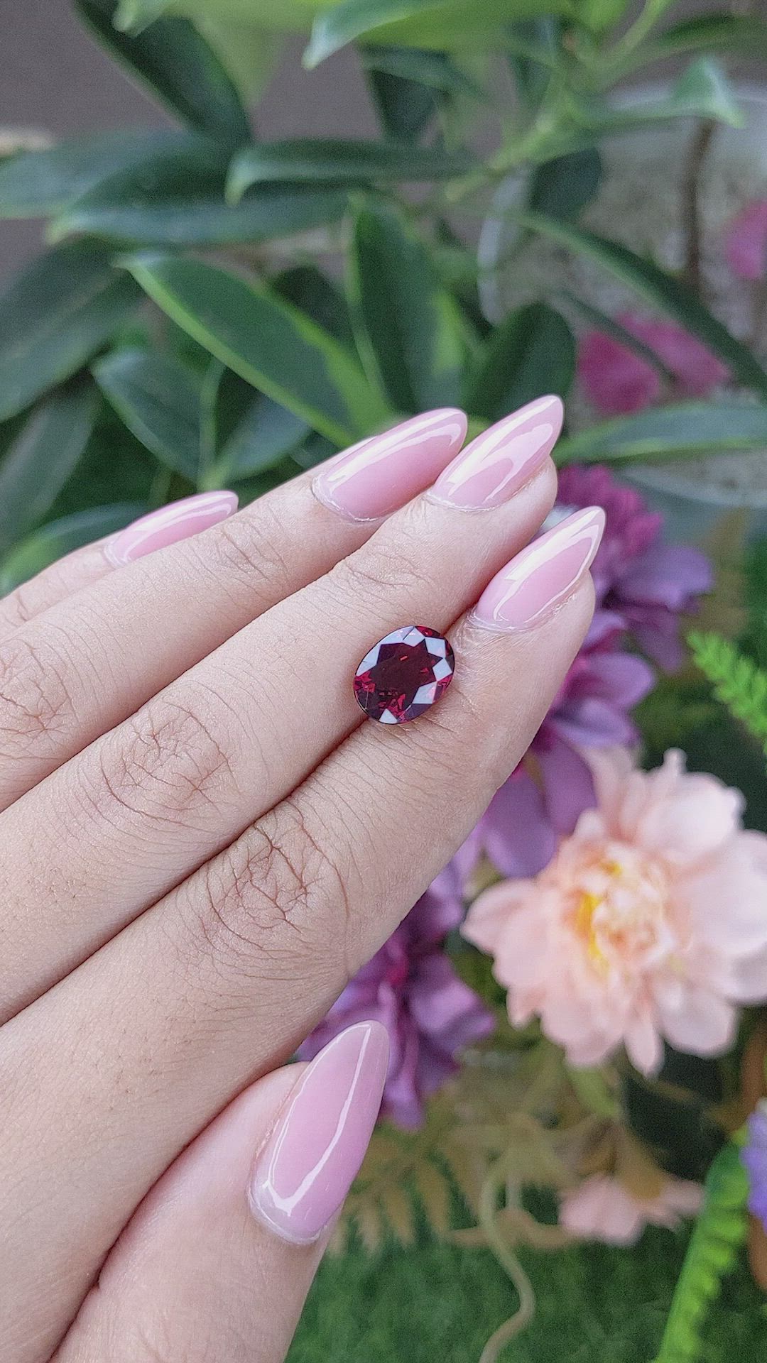 3.55 Ct. Garnet from Ceylon (Sri Lanka) Size Video