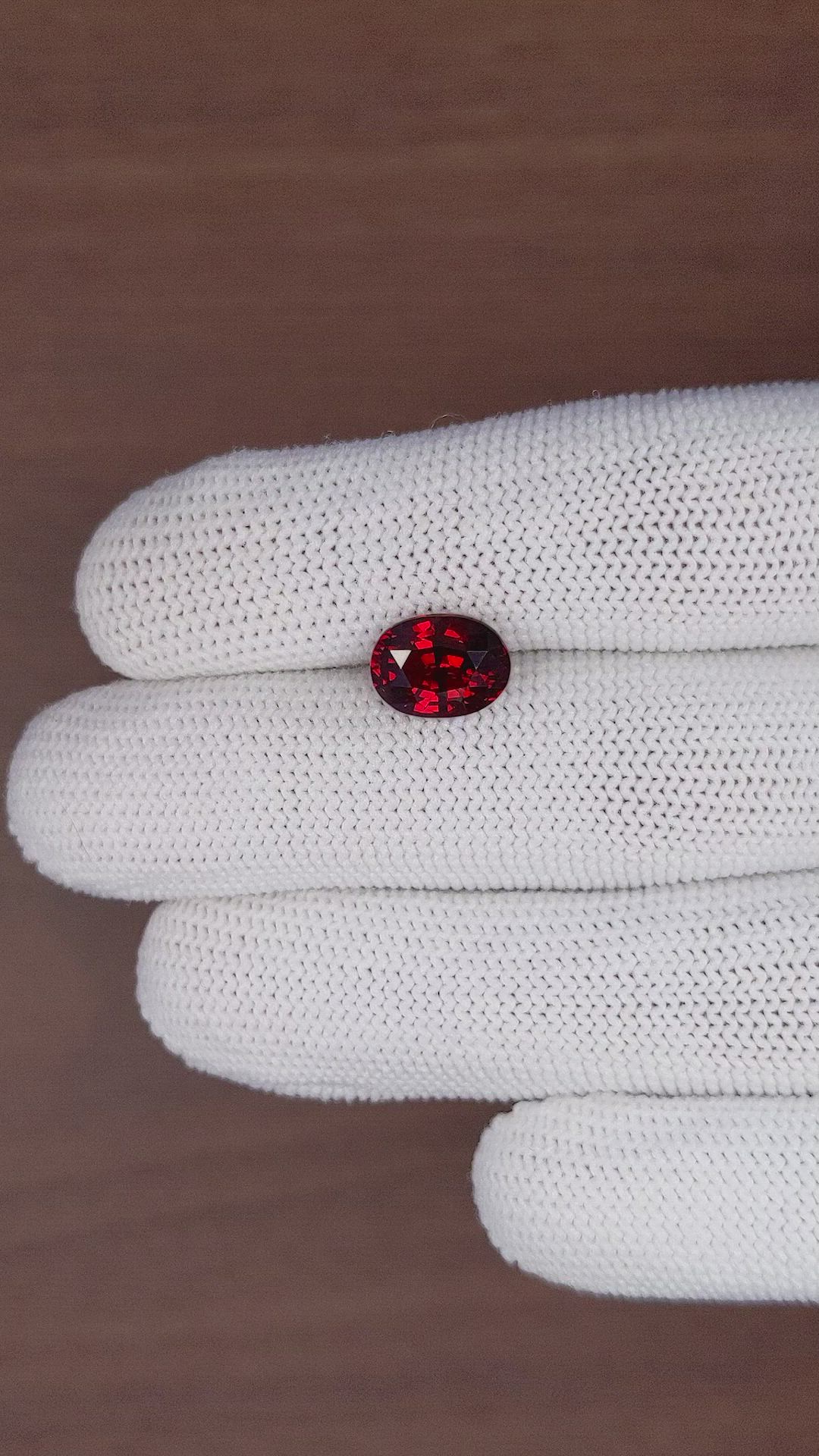 3.55 Ct. Garnet from Ceylon (Sri Lanka) Size Video