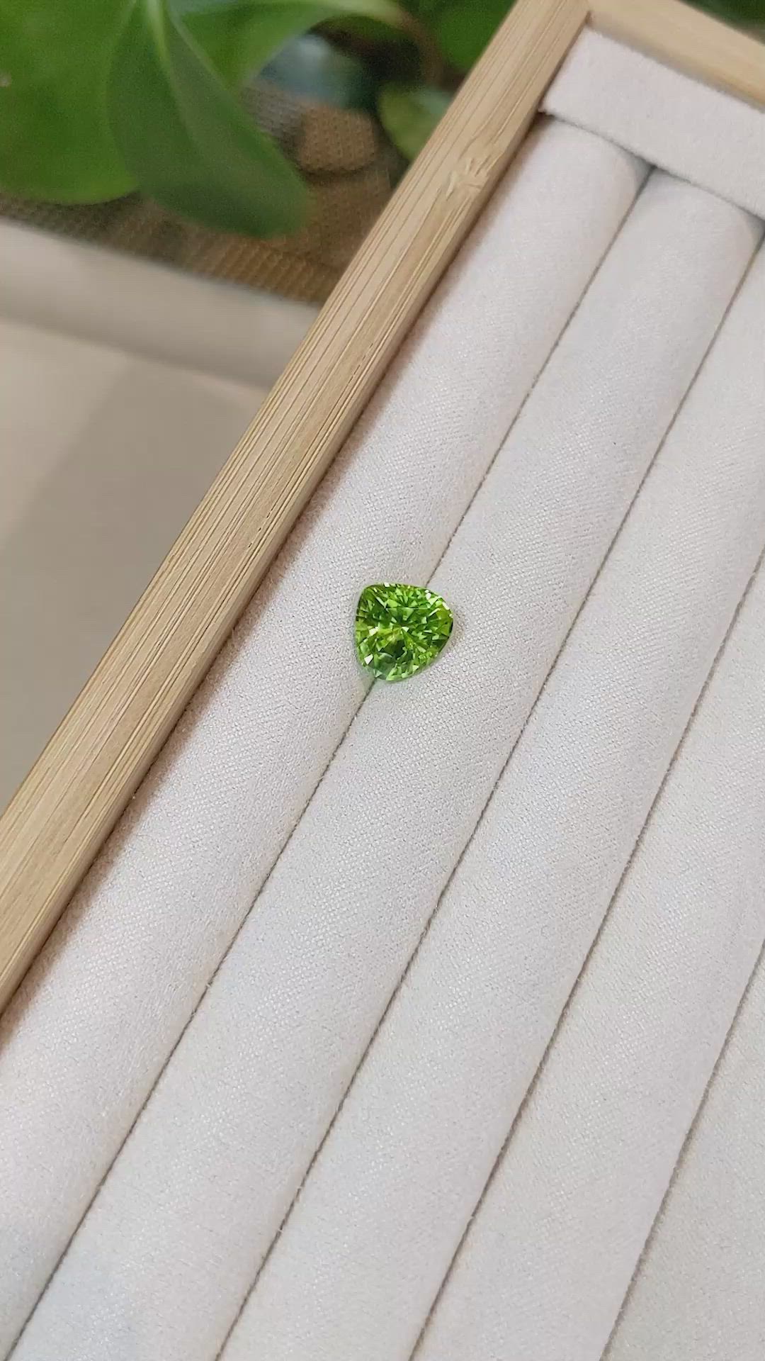 4.56 Ct. Peridot from Afghanistan Size Video
