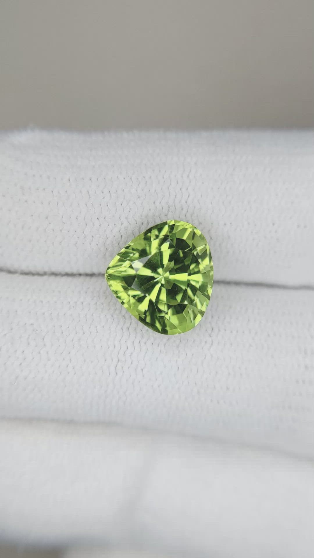 4.56 Ct. Peridot from Afghanistan Size Video