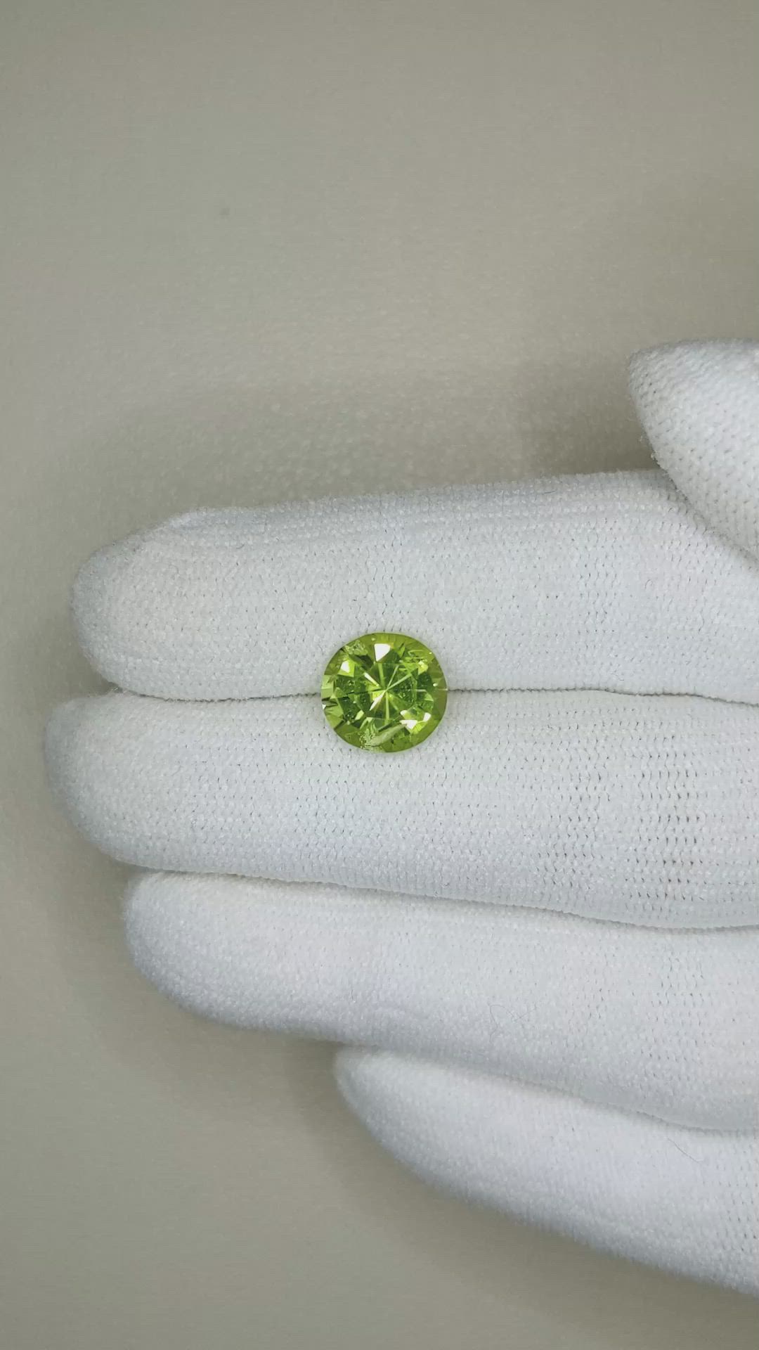 2.70 Ct. Peridot from Afghanistan Size Video