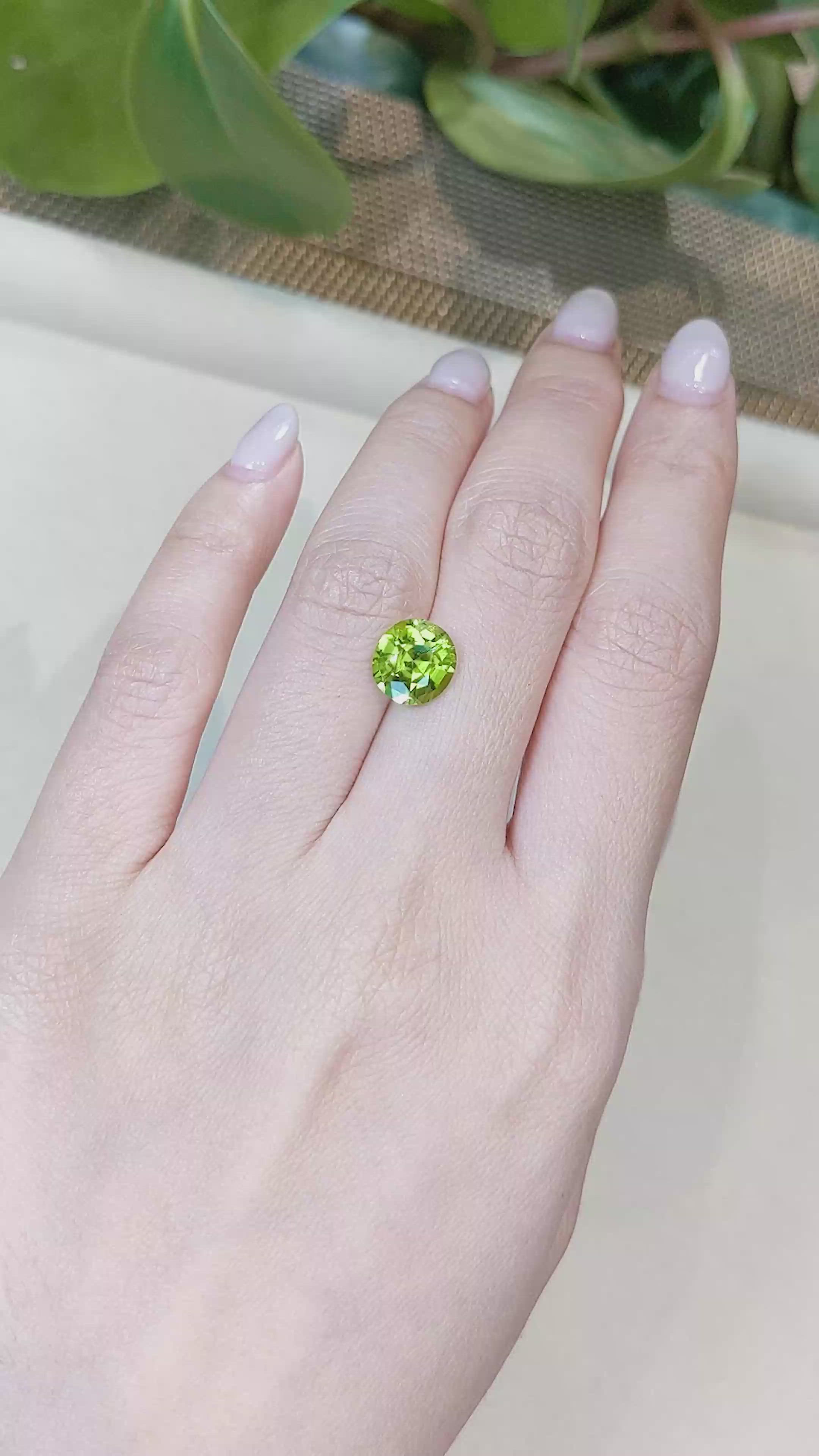 2.86 Ct. Peridot from Afghanistan Size Video