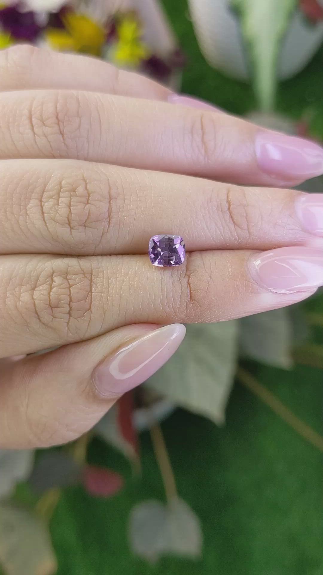 1.01 Ct. Spinel from Ceylon (Sri Lanka) Size Video