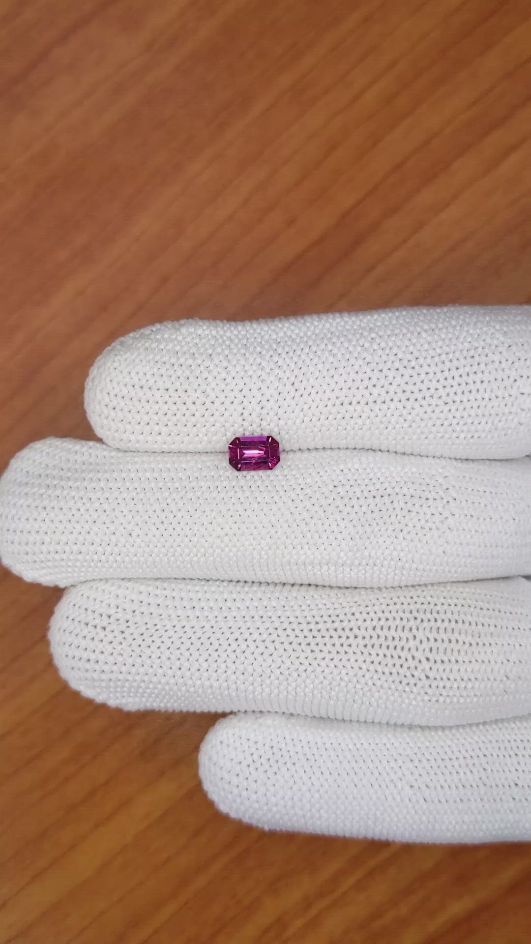 0.62 Ct. Rhodolite Garnet from Ceylon (Sri Lanka) Size Video