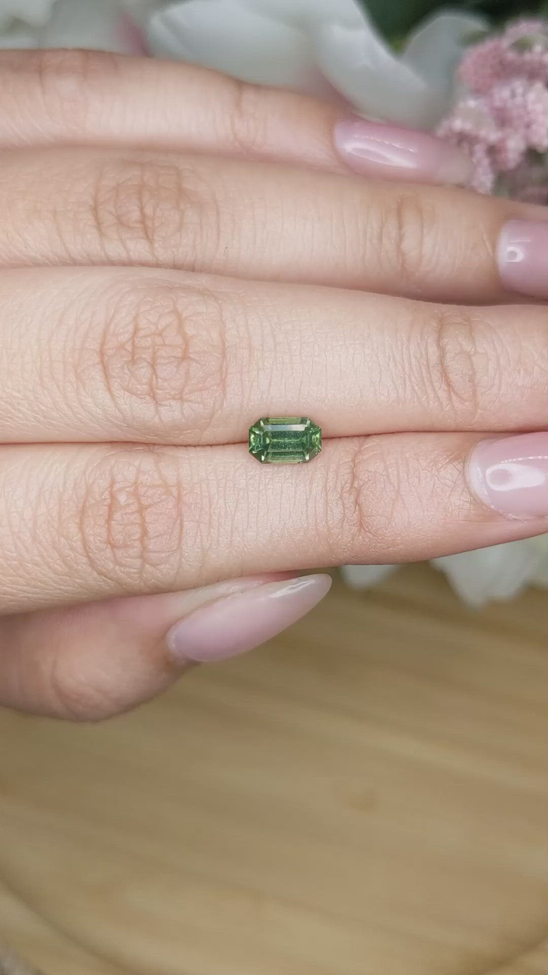 1.14 Ct. Zircon from Ceylon (Sri Lanka) Size Video