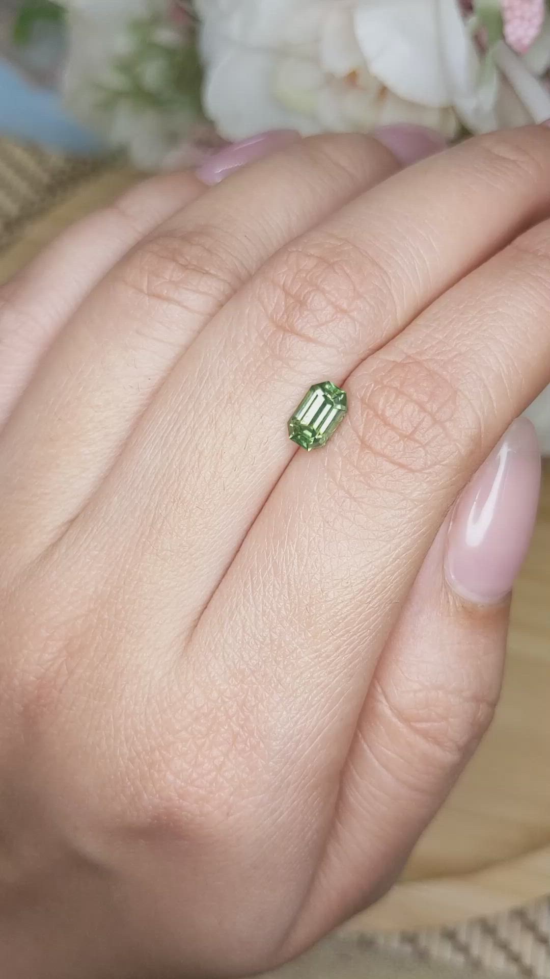 1.14 Ct. Zircon from Ceylon (Sri Lanka) Size Video