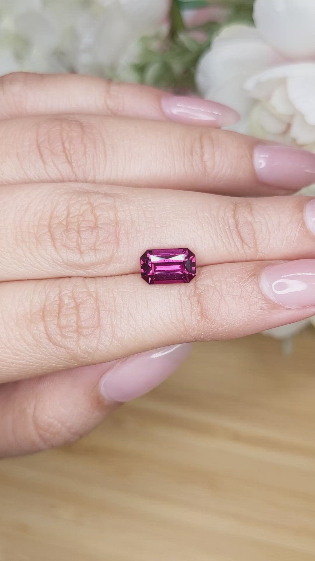 2.69 Ct. Rhodolite Garnet from Ceylon (Sri Lanka) Size Video