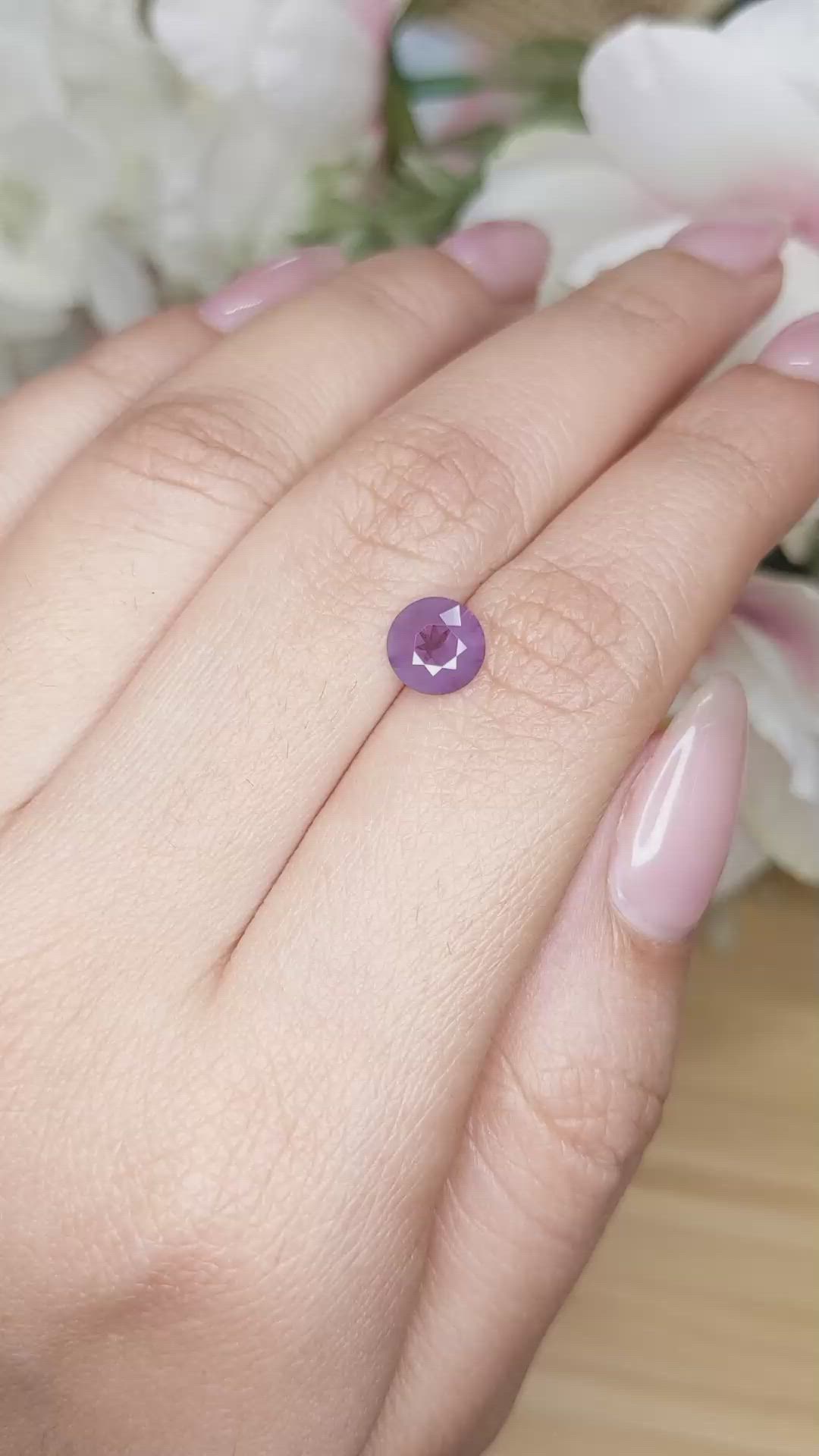 1.04 Ct. Spinel from Ceylon (Sri Lanka) Size Video