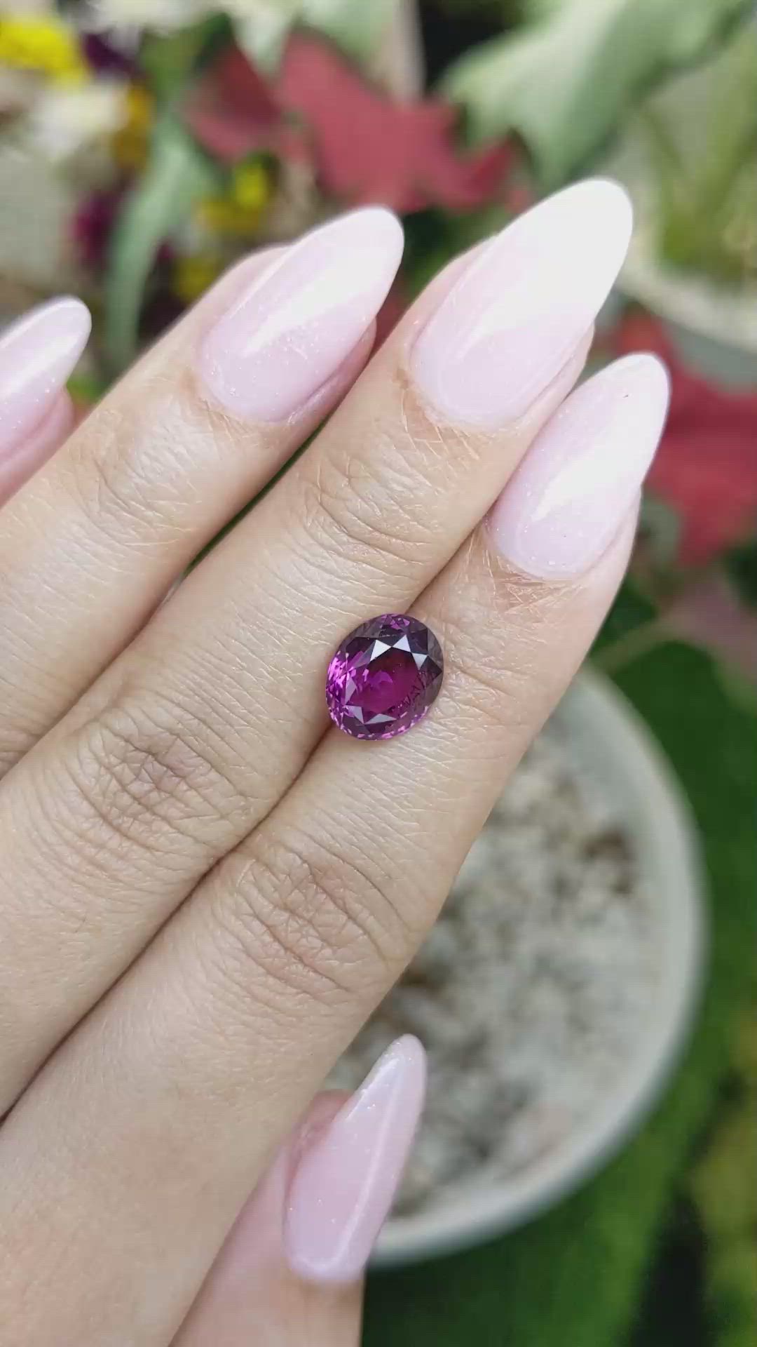4.03 Ct. Rhodolite Garnet from Ceylon (Sri Lanka) Size Video
