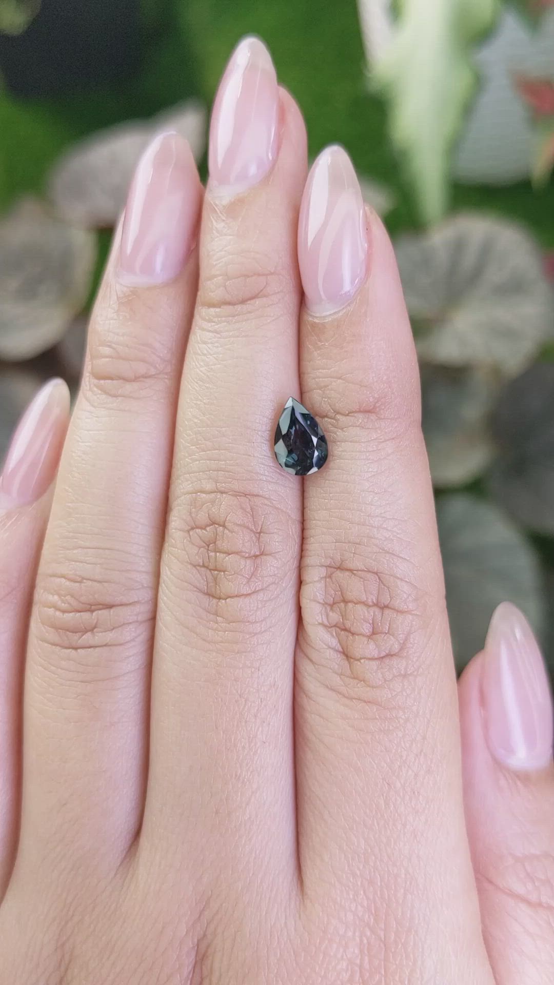 1.40 Ct. Spinel from Ceylon (Sri Lanka) Size Video