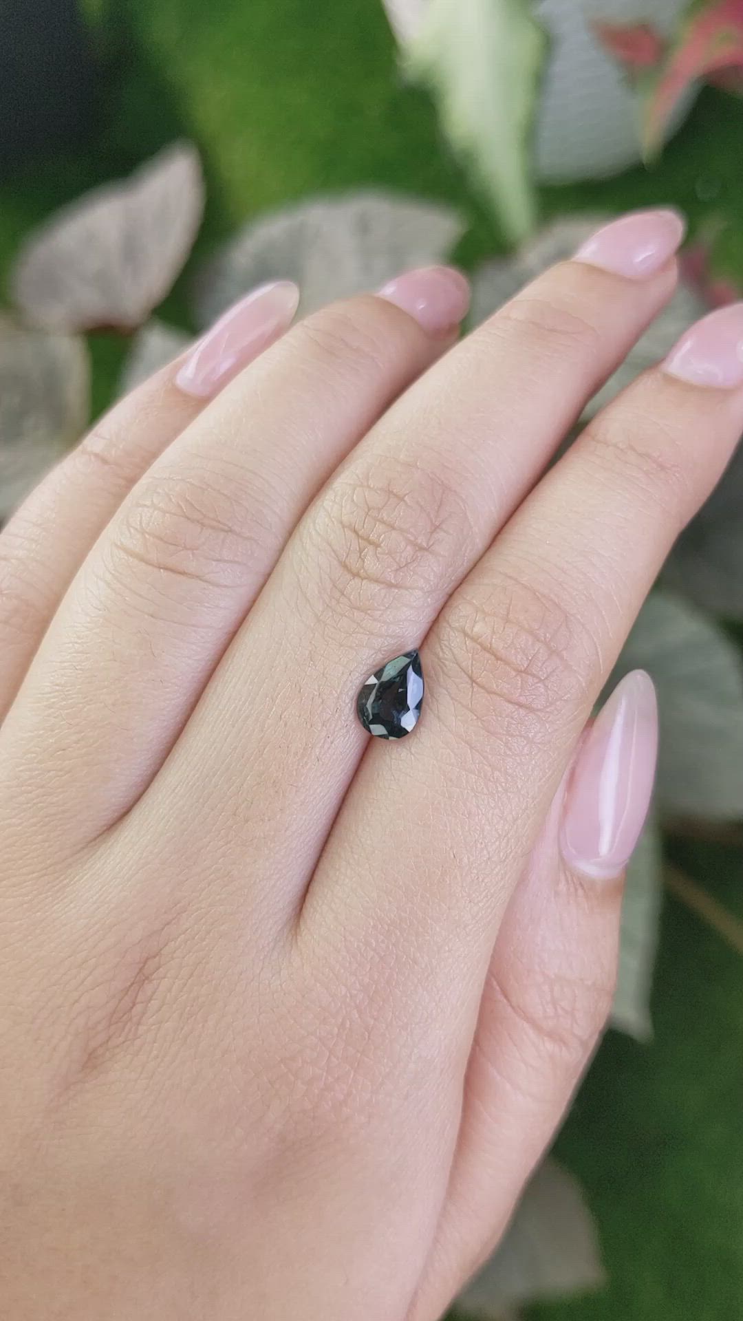 1.40 Ct. Spinel from Ceylon (Sri Lanka) Size Video