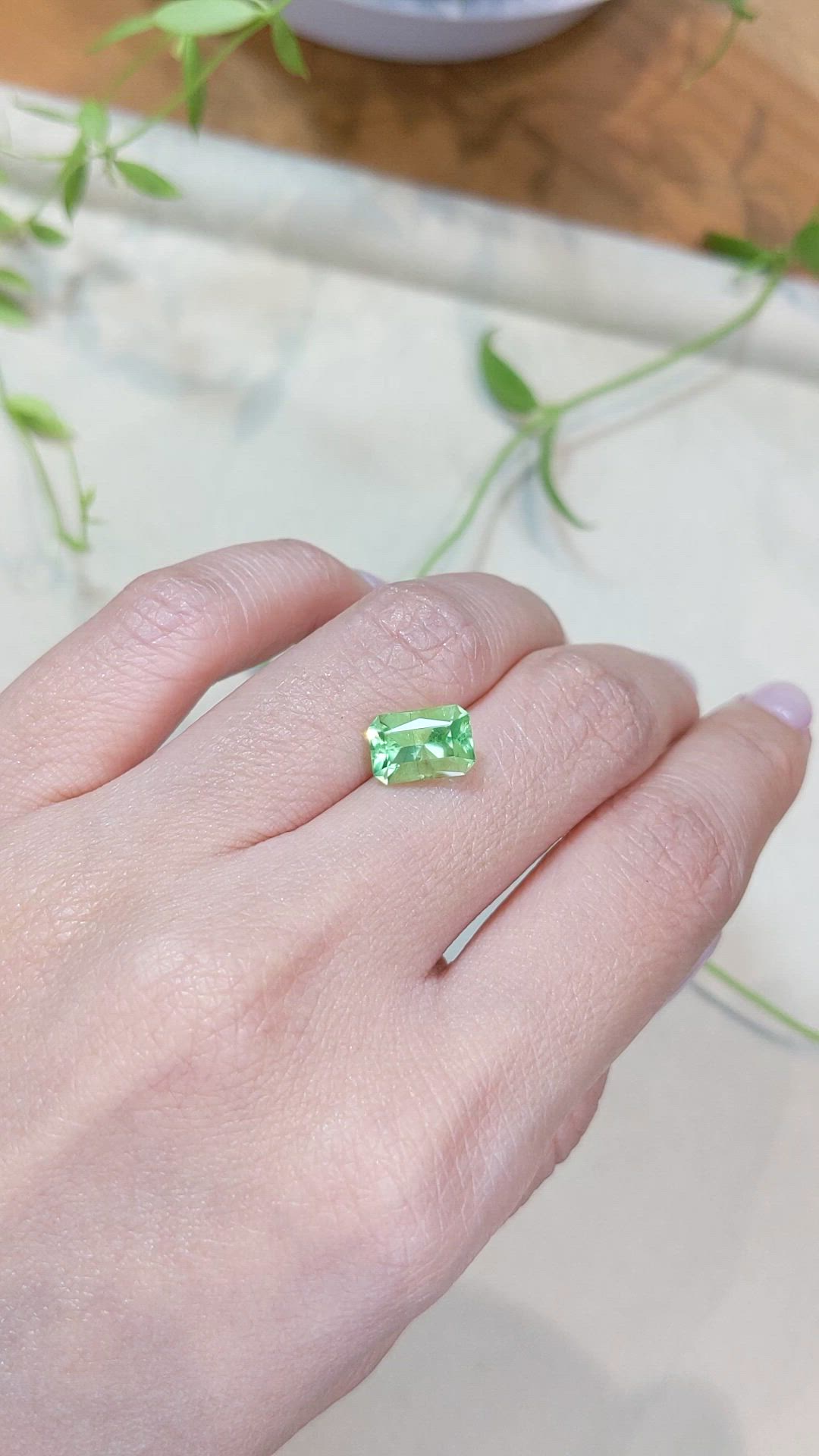 3.32 Ct. Green (Lime Green) Peridot from Afghanistan Size Video