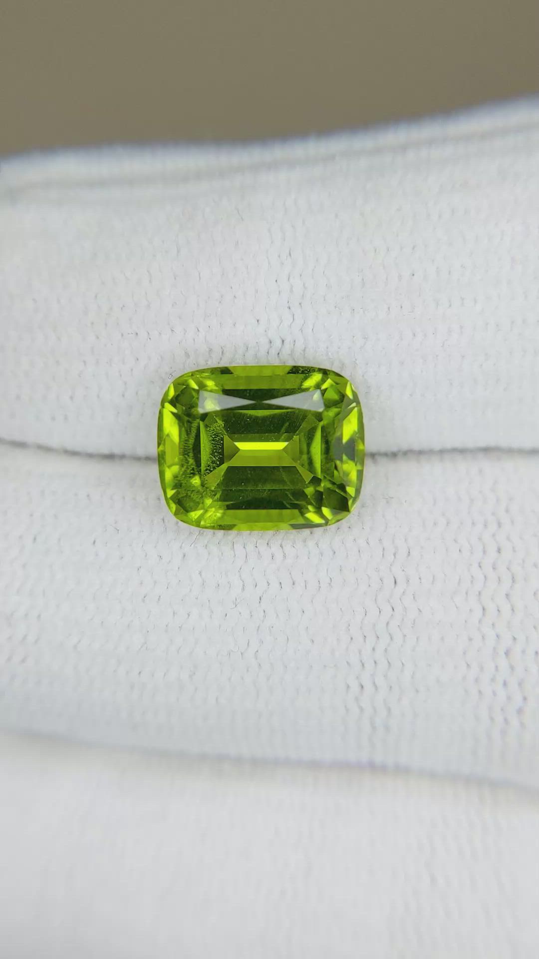 5.14 Ct. Peridot from Afghanistan Size Video