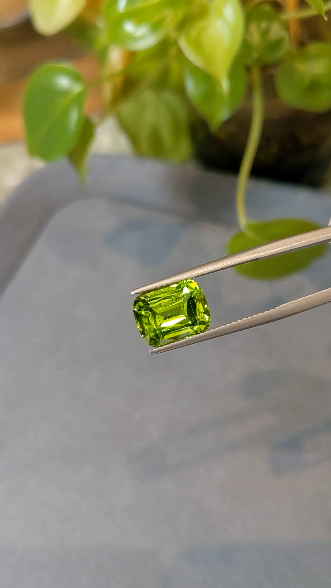 5.14 Ct. Peridot from Afghanistan Size Video