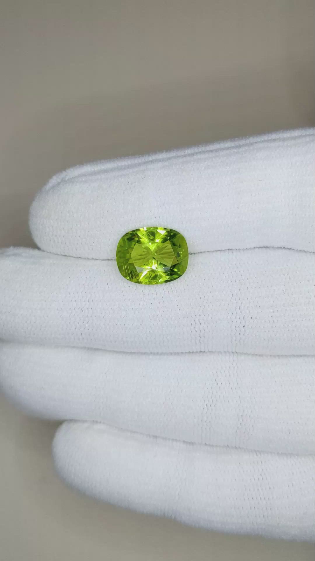 4.42 Ct. Yellowish Green Peridot from Afghanistan Size Video