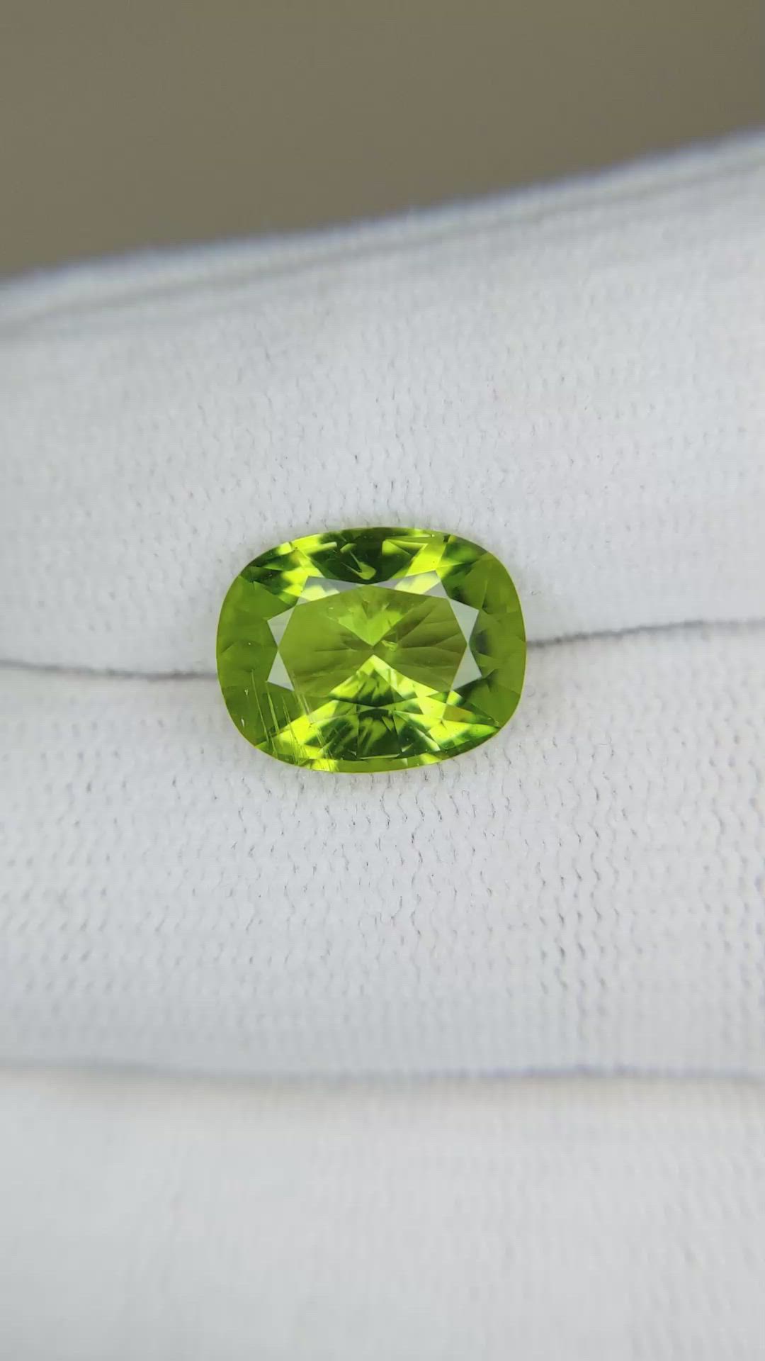 4.42 Ct. Yellowish Green Peridot from Afghanistan Size Video