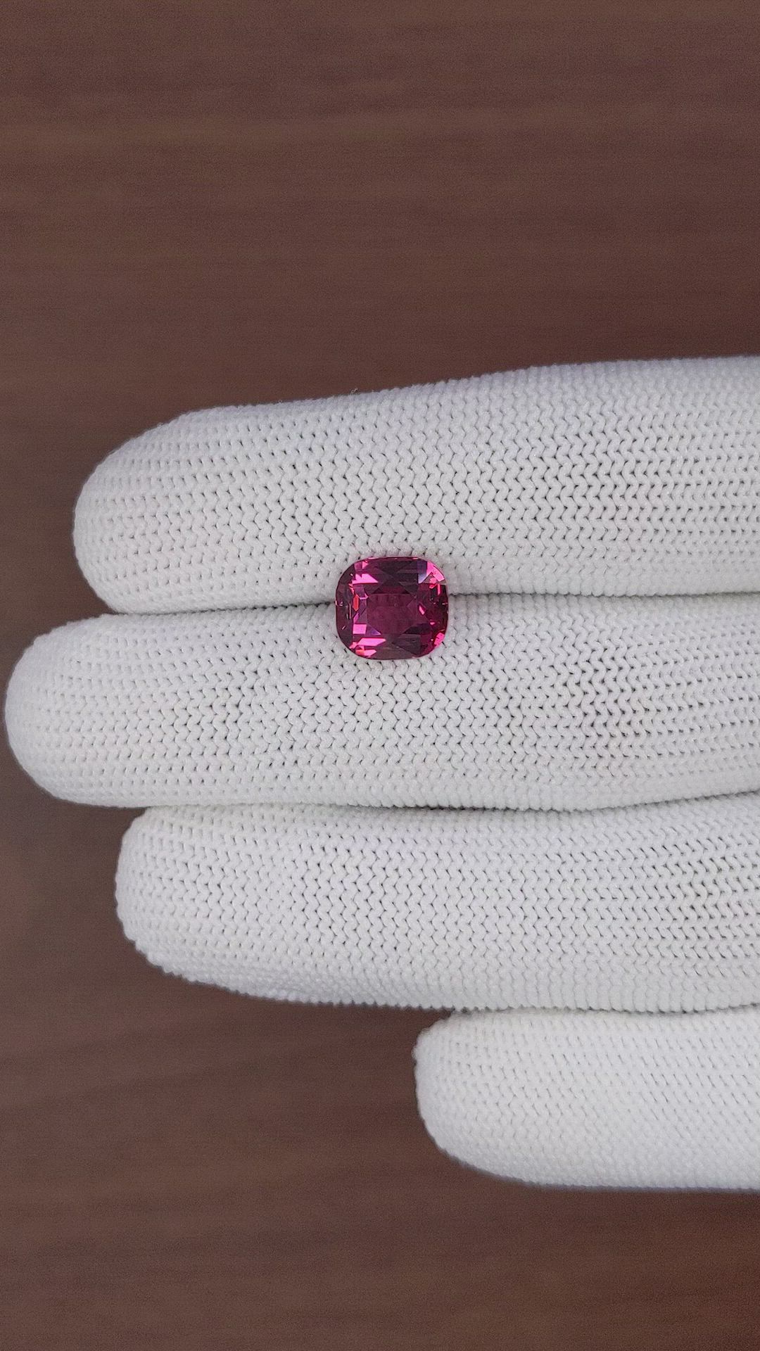 4.34 Ct. Purplish Pink Garnet from Ceylon (Sri Lanka) Size Video