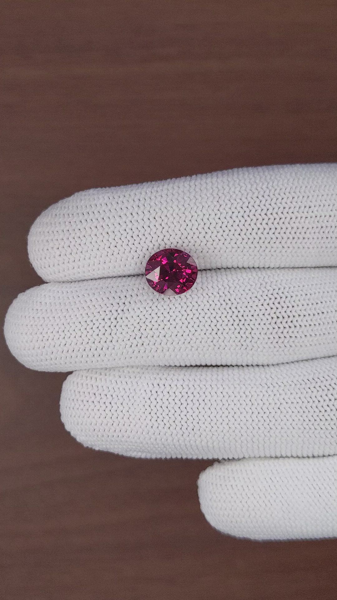 4.32 Ct. Red Garnet from Ceylon (Sri Lanka) Size Video