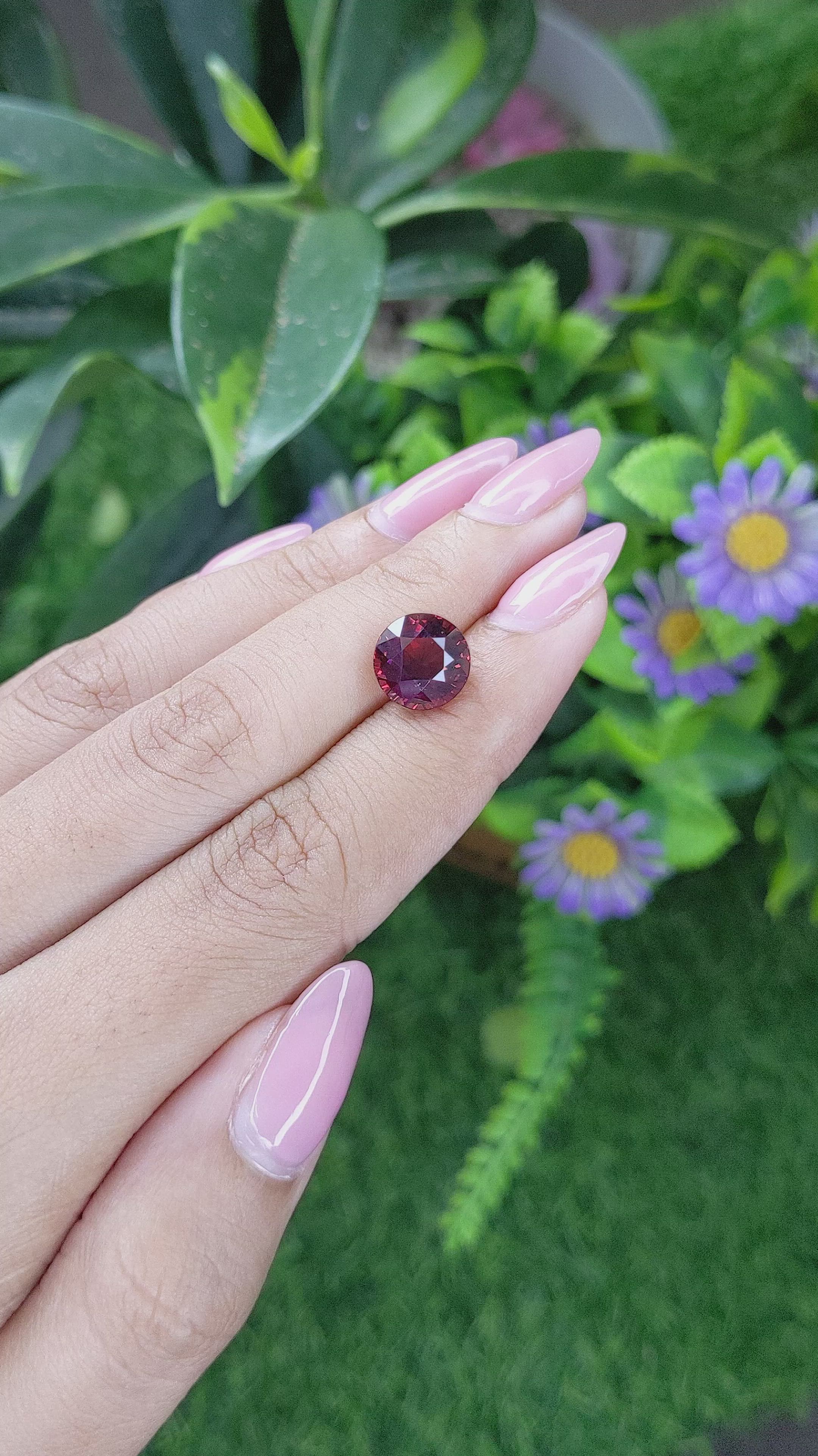 4.64 Ct. Orangish Red Garnet from Ceylon (Sri Lanka) Size Video