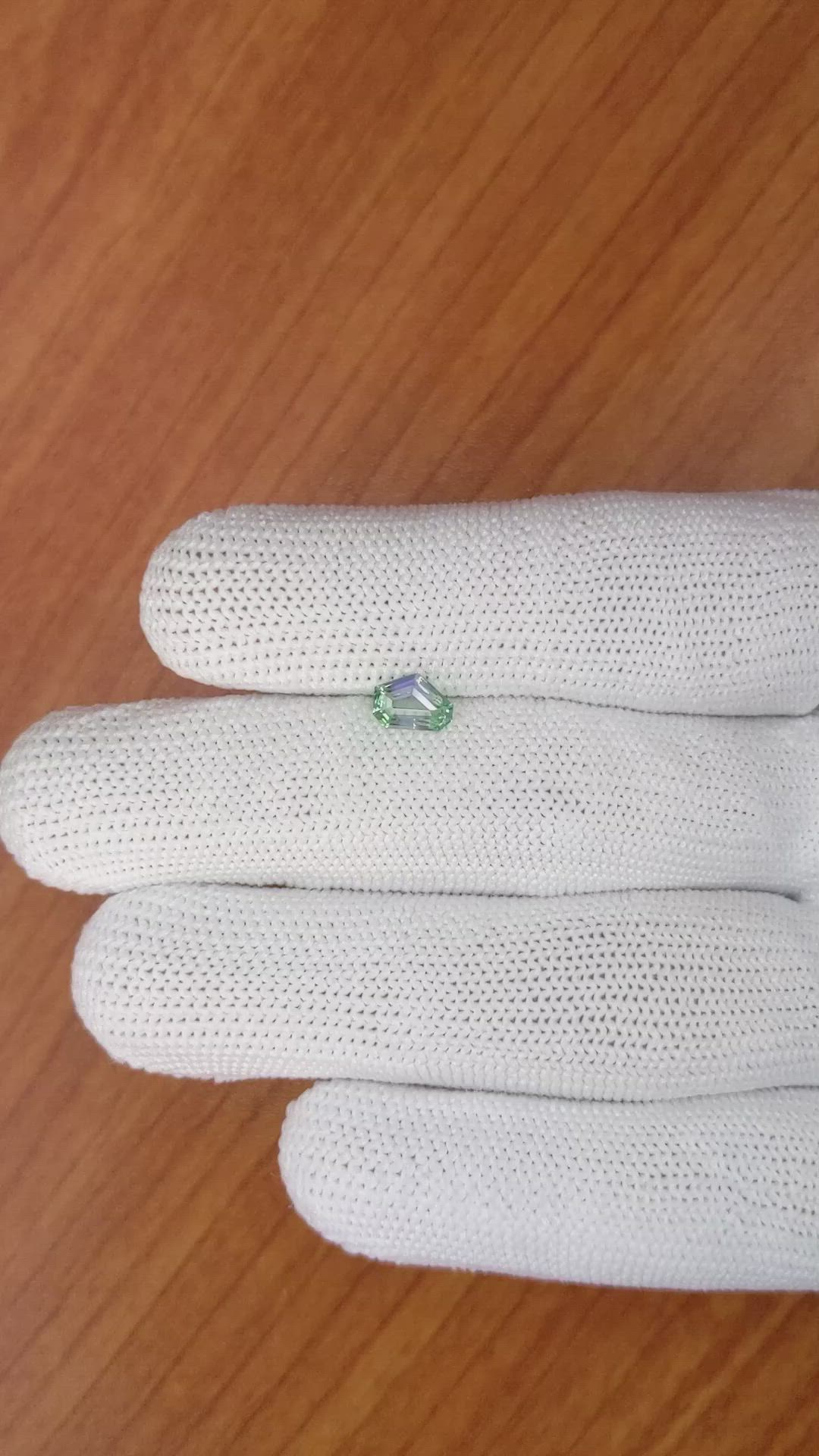 0.79 Ct. Alexandrite from Ceylon (Sri Lanka) Size Video