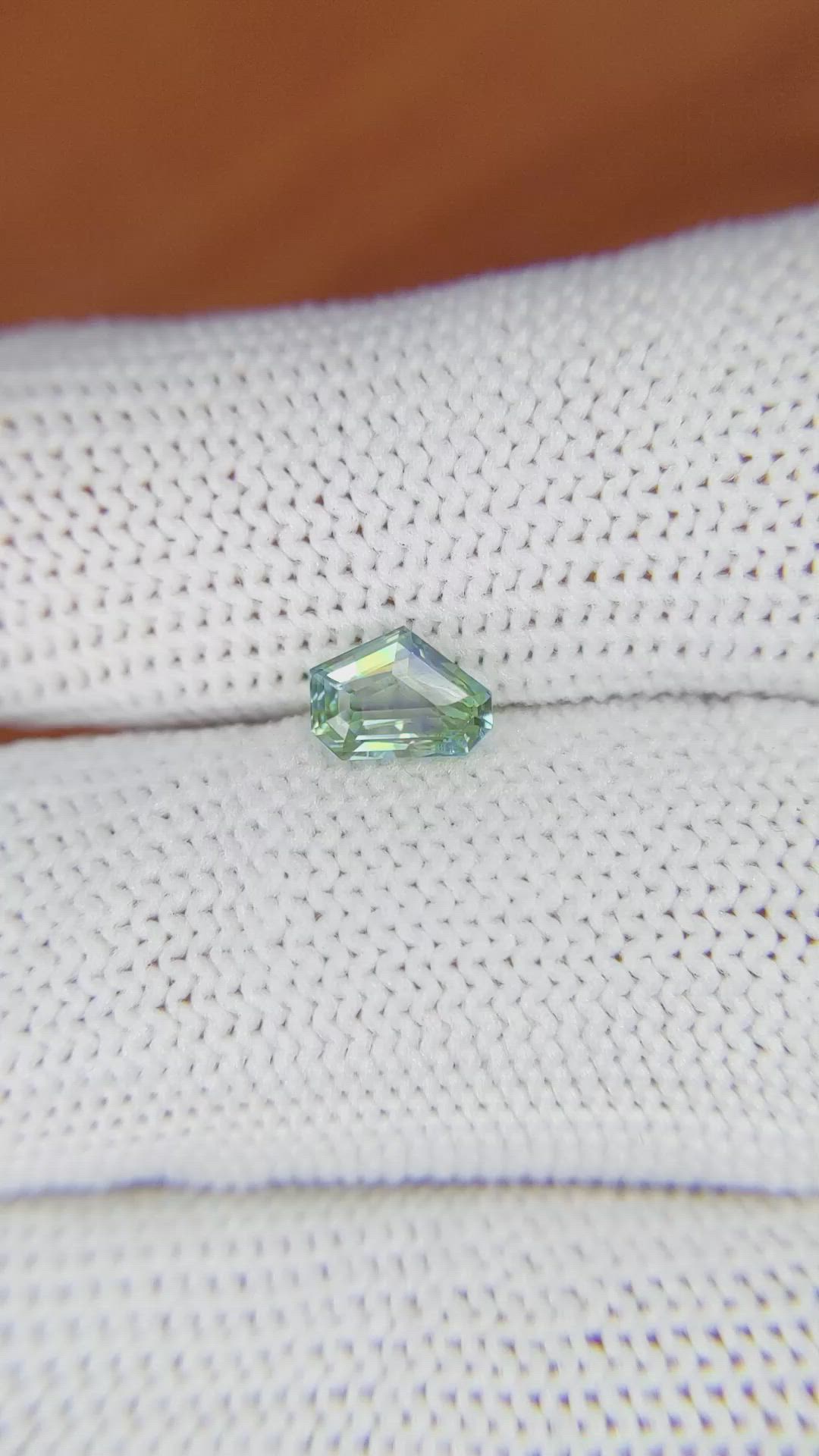 0.79 Ct. Alexandrite from Ceylon (Sri Lanka) Size Video