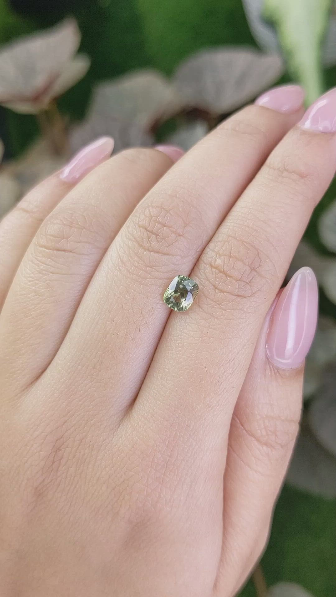 1.22 Ct. Alexandrite from Ceylon (Sri Lanka) Size Video