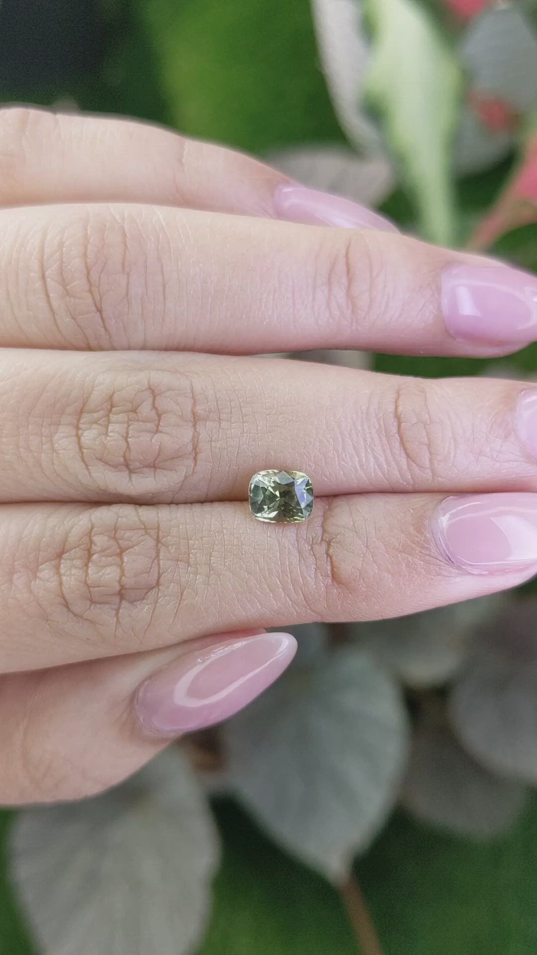 1.22 Ct. Alexandrite from Ceylon (Sri Lanka) Size Video